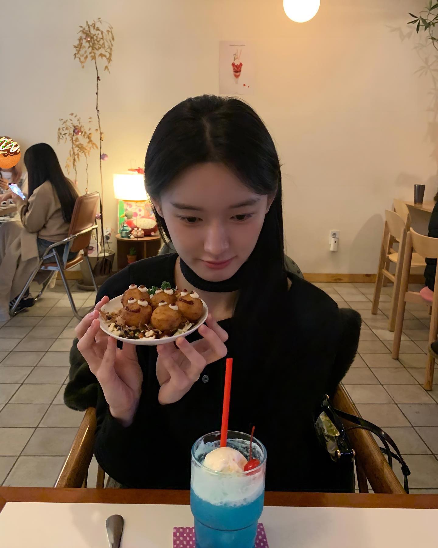 헤헷