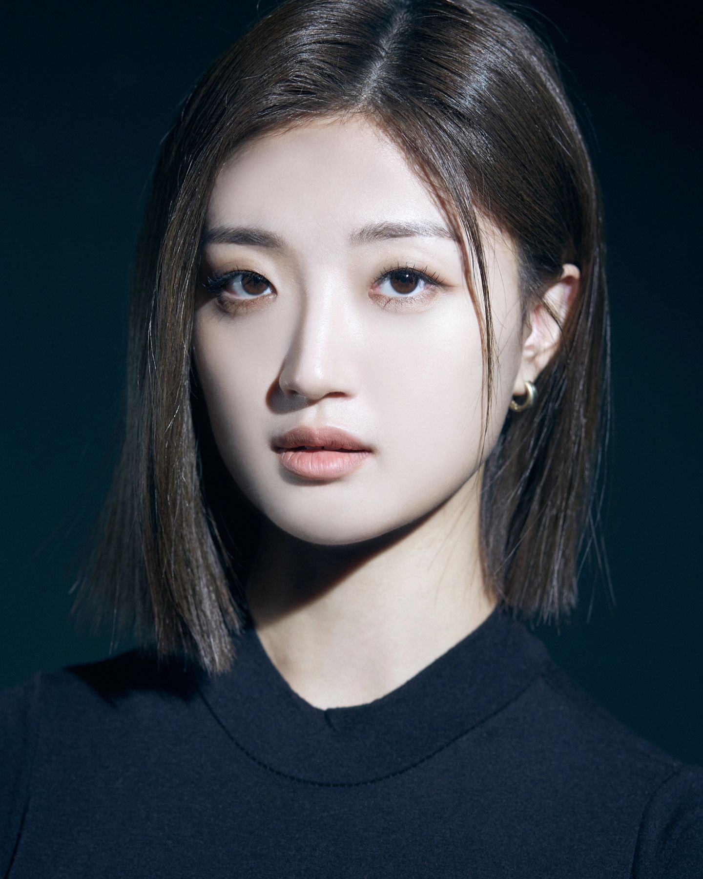 🖤🤍🩶
앞 A컷과 B컷들
💄 aluu_jiyeon
💇‍♀️ aluu_dajin
📷 ourgooday