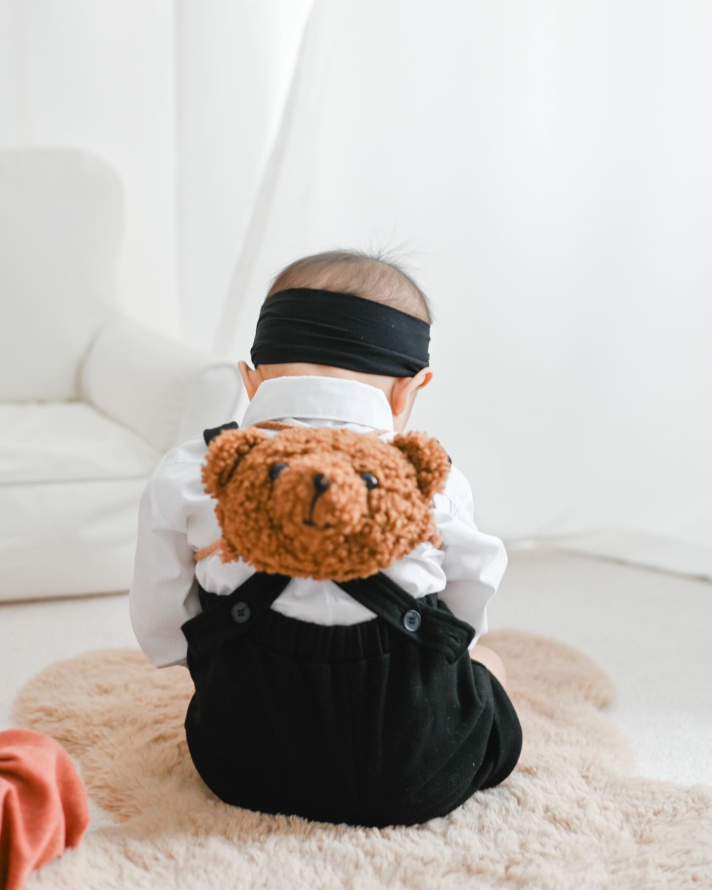 𝐘𝐨𝐮𝐧𝐡𝐨’𝐬 𝟑𝟎𝟎𝐝𝐚𝐲𝐬🧑‍🎓

- 유노야.ᐟ 
- 🧸👀?

그림에 초집중하다가 엄마가 부르니까
돌아보는 우래기 너무예뽀라…🤍

moomoo_studio_official