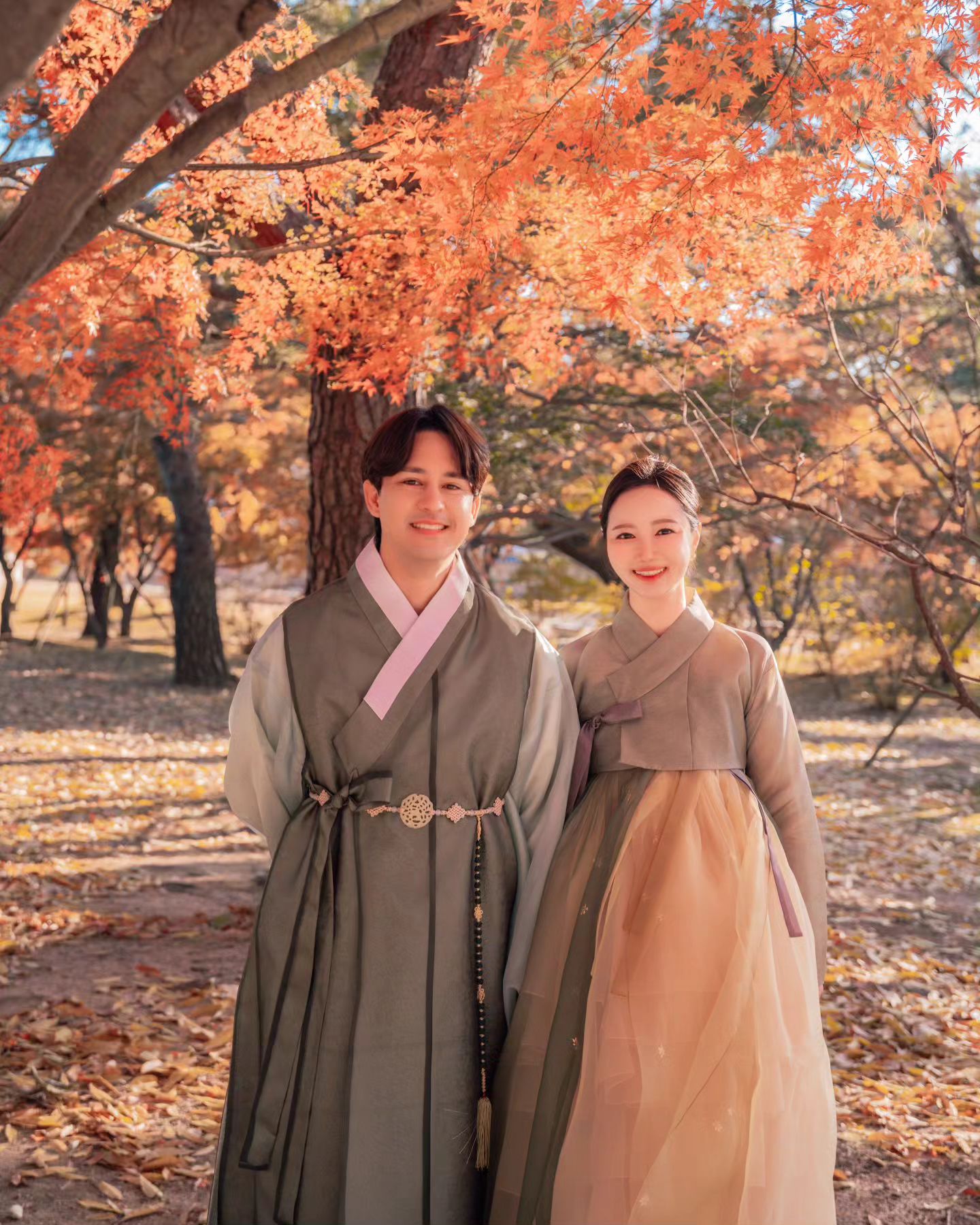 ⠀⠀⠀⠀⠀ ⠀⠀⠀
설날 덕에 1년에 두 번이나 새해 복 많이 받으라고 덕담하는 것도 생각보다 좋은 것 같다. 내가 애정 하는 모든 분들 맛있는 음식 많이 드시고 즐거운 시간 보내시길😘
⠀⠀⠀⠀⠀ ⠀⠀⠀
#lunanewyear