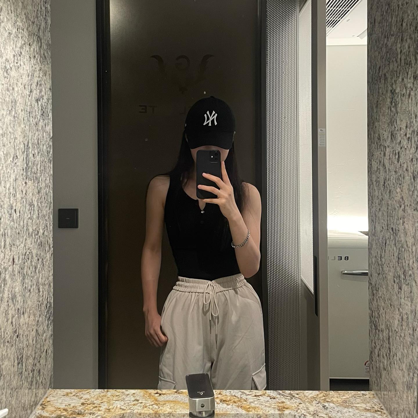 아파