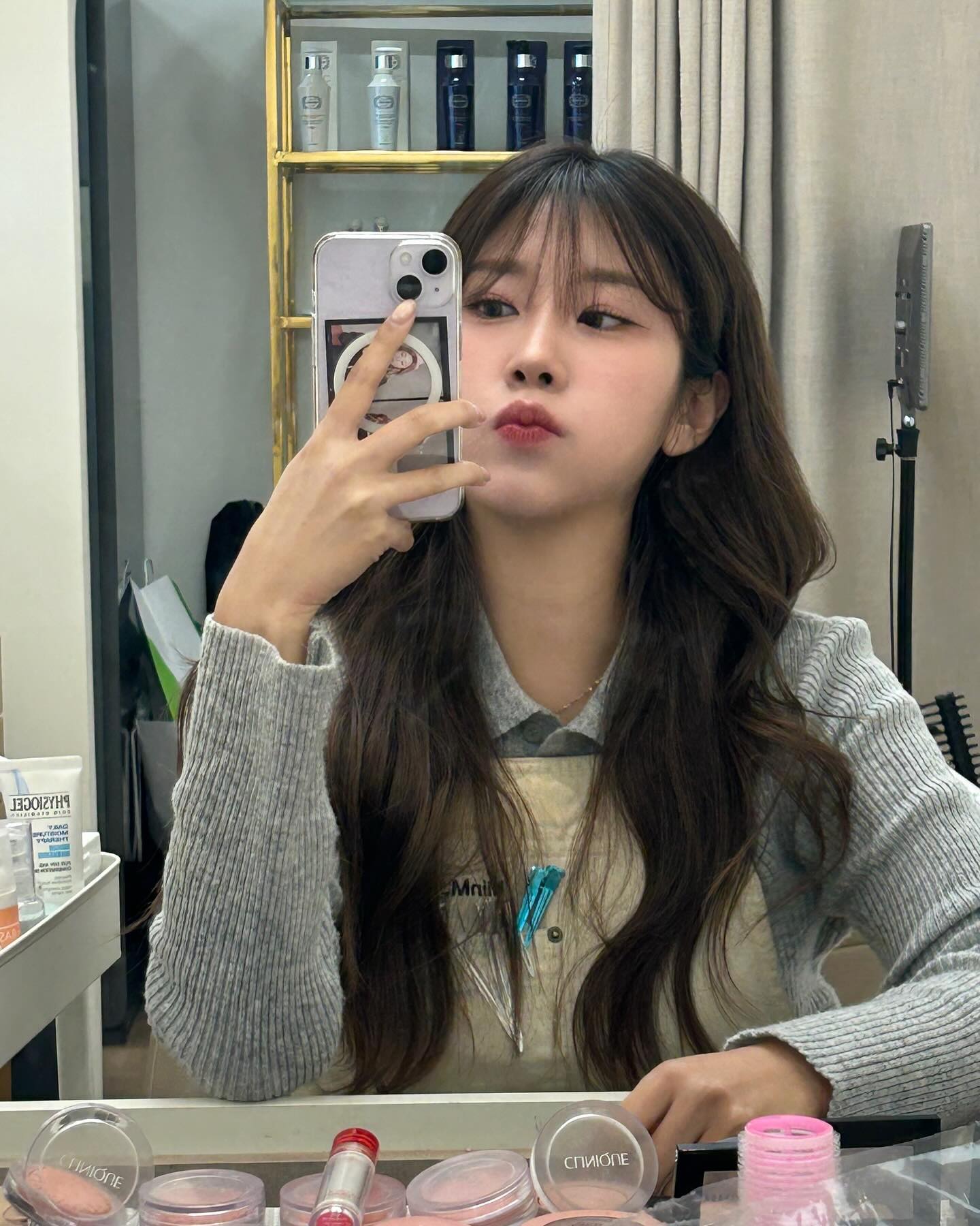 🤳🕶️