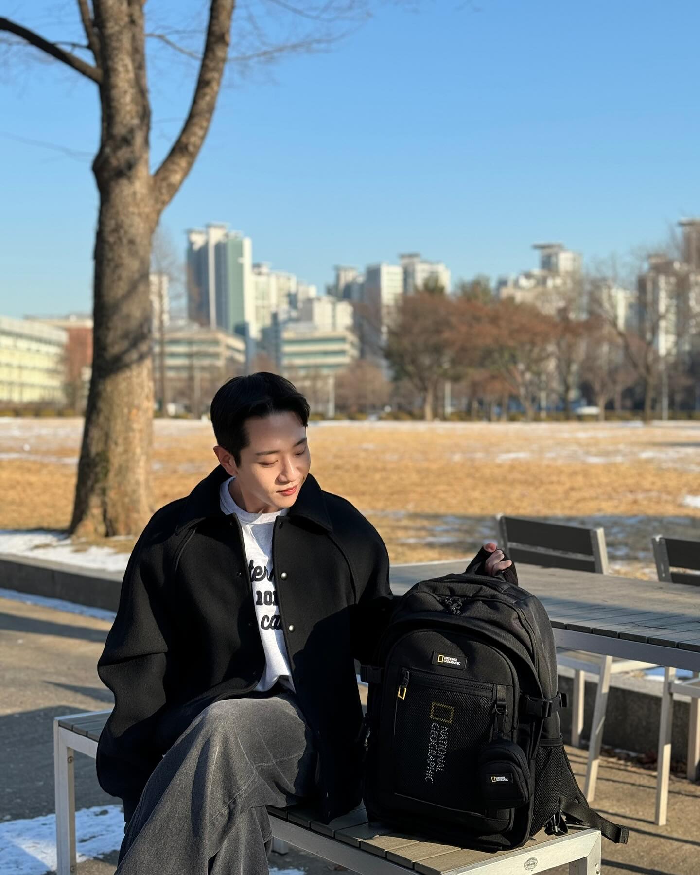 #광고 [내셔널지오그래픽]

내셔널지오그래픽의 시그니처 3단백팩‼️
파치시리즈 메보았습니다.
트렌드와 감성에 민감한 학생에게
가장 인기가 많은 브랜드로 선물이나
백팩 고민중이시라면 강추드려요💁🏻‍♂️
성인 남성인 저도 만족스러웠던 디자인과
튼튼한 내구성으로 캐주얼룩에도 스타일링하기
딱 좋았답니다 😜

ng_apparel