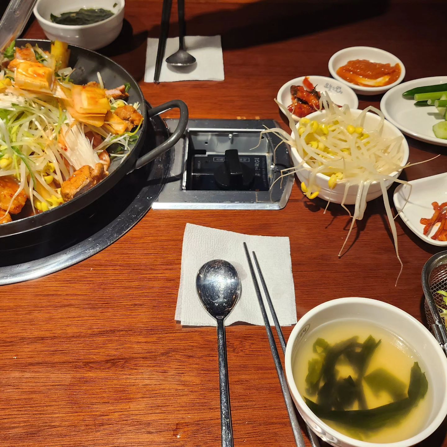 우리나라에서 최고 맛있는 두루치기로 손꼽을곳~~

#맞팔해요 #먹스타그램🍴 #먹방스타그램 #먹방 #선팔은곧맞팔 #돼지두루치기맛집 #두루치기맛집