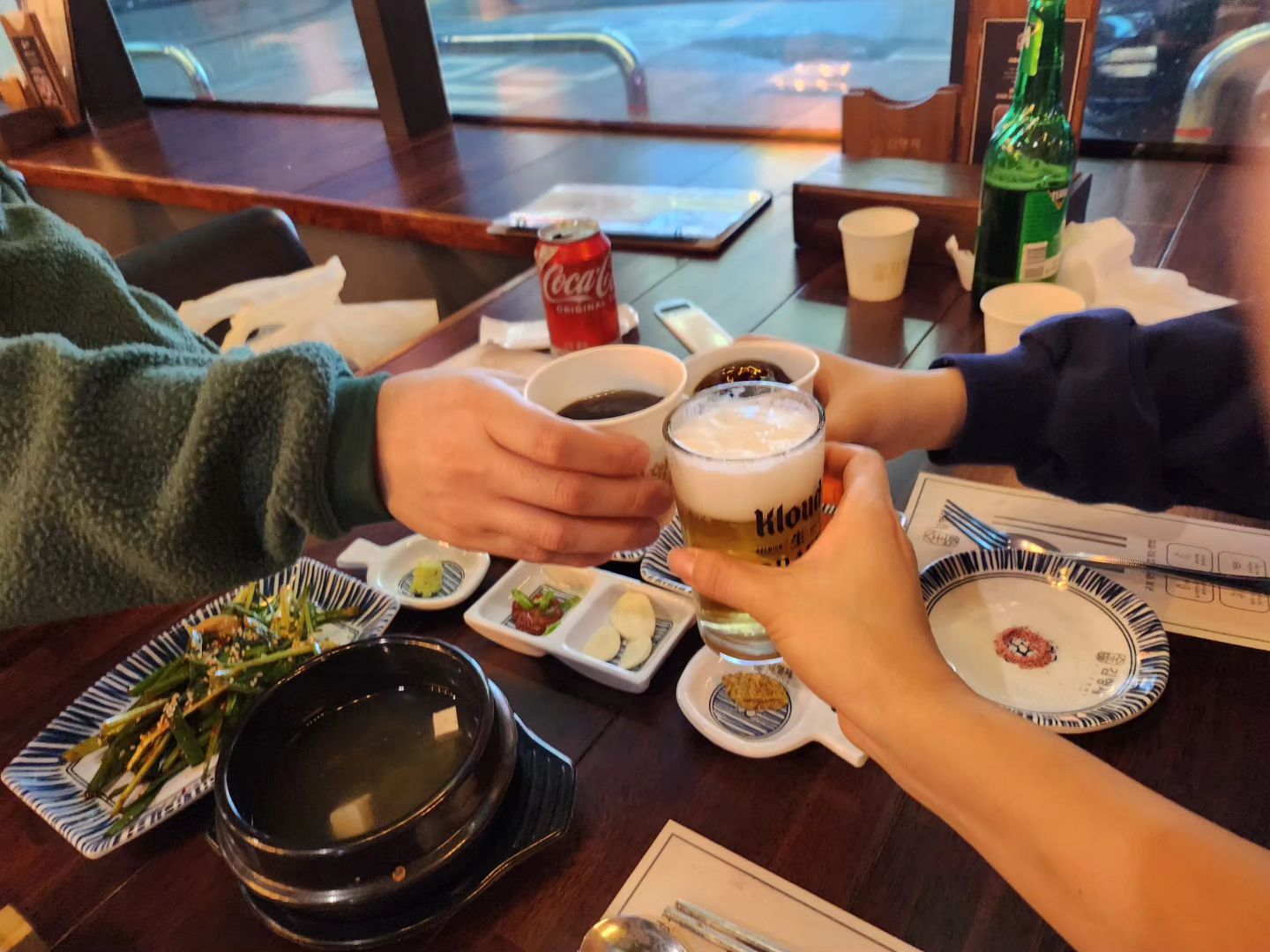 짠~! 맛있는거  많이 먹고 건강하자❤️
돼지고긴데 스테이크같냐👍
직원이 구워주니 더 맛있고
육즙팡팡!
오늘도 맥주 한병 끝 ❤️

#대흥동고기직 #김형제고기의철학
#너무맛있네
#대전맛집
