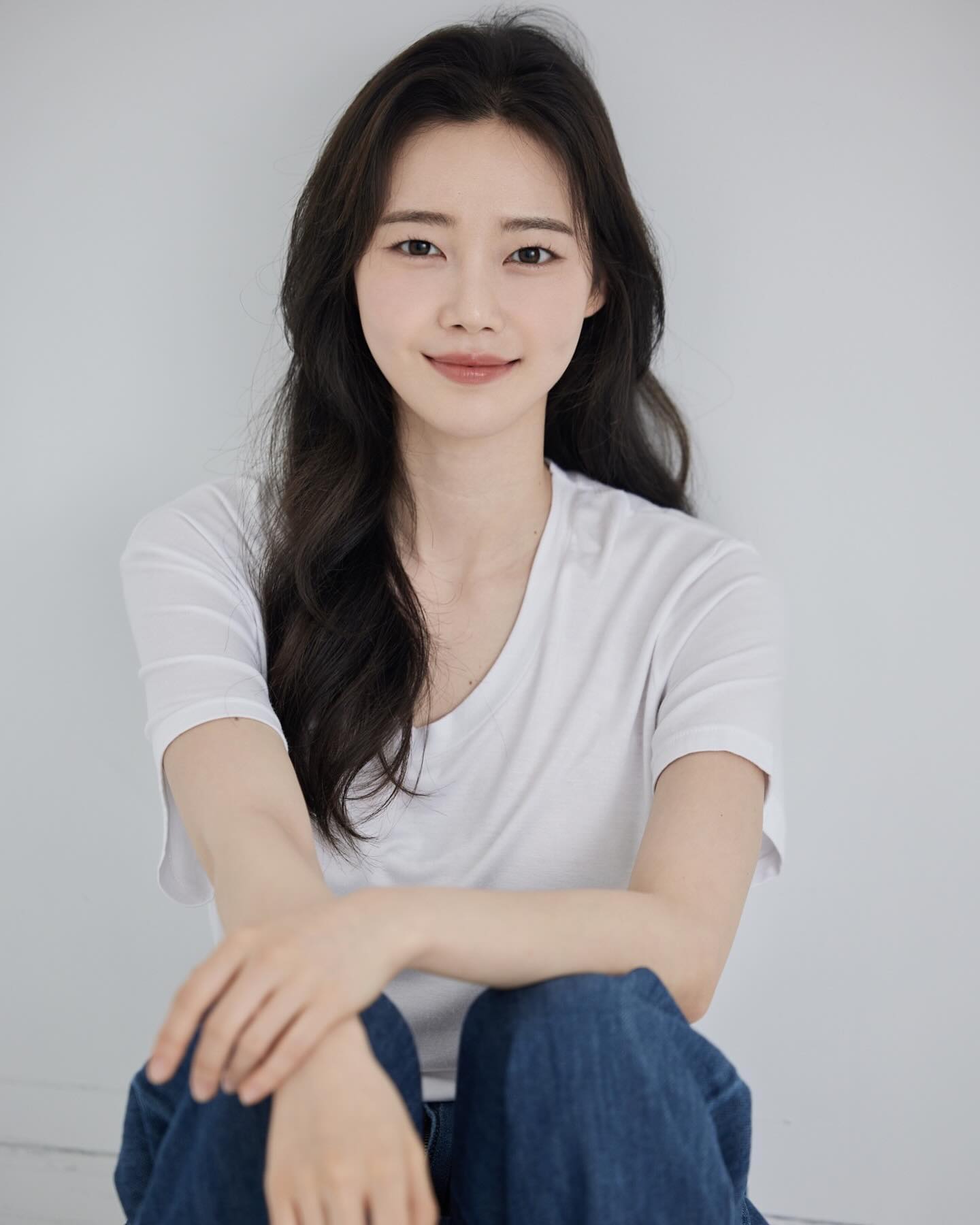 그냥 나 
편안한게 좋아 
1번? 2번? 

.
☁️#배우프로필 #나
