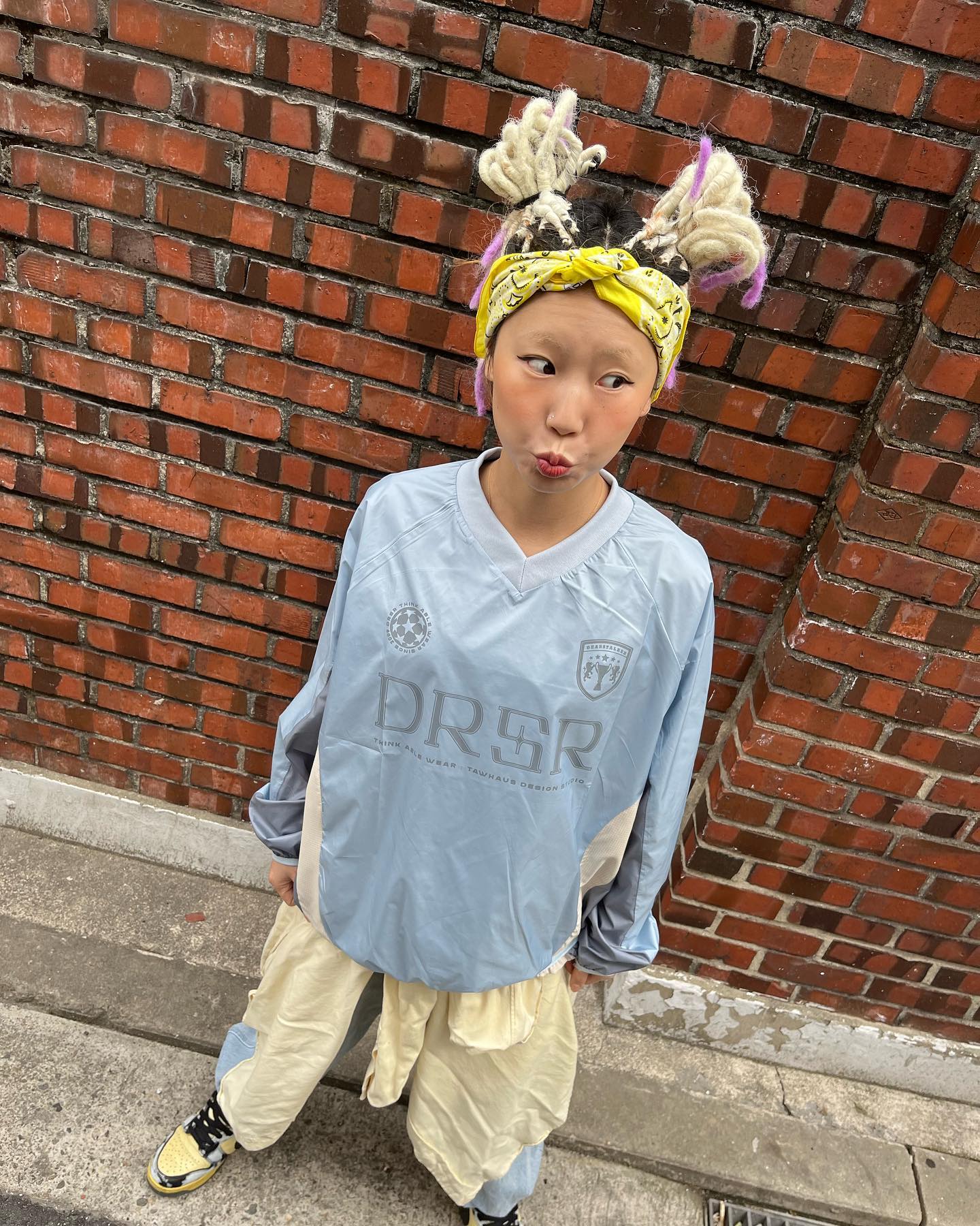 #협찬

가벼워서 운동할때 입어두 좋을거 같은데 유니끄 하기까지 😎
봄옷으로 강추 합니당 

dearstalker_official 

#사커티 #저지티 #soccer tee #사커저지 #트랙티 #오버핏 #봄코디 #봄옷추천 #코디추천 #DEARSTALKER #dearstalker