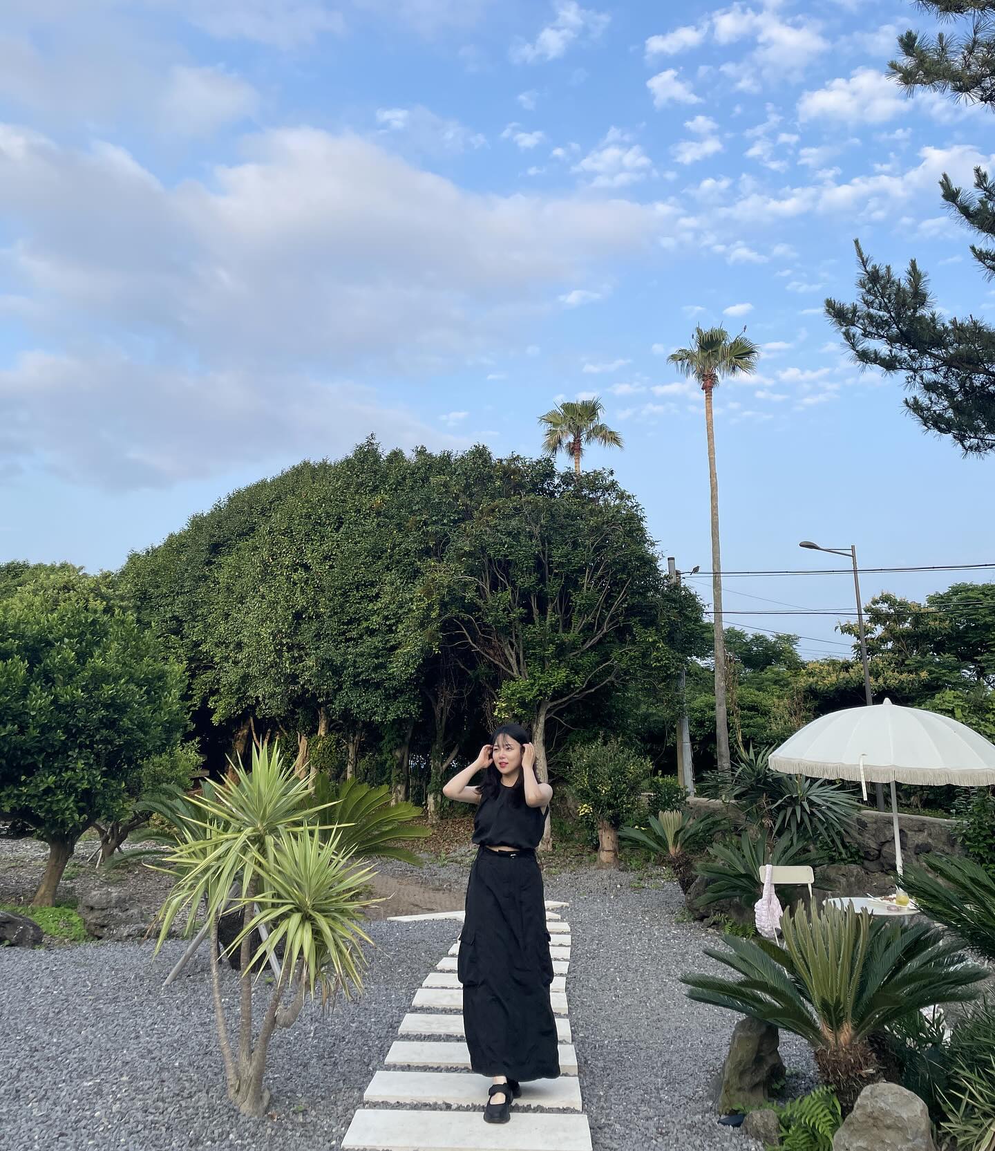 아홉수 였나 싶었던 2023년 ..🤦🏻‍♀️
그래도 너무 사랑하는 강이를 만나고❤️
볼보랑 여행도 가고💭💭
행복한 기억도 많았음!! 
2024년은 더 행복합시다‼️
새해복 많으받으세요🙌