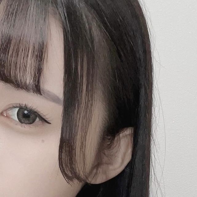 윤아 on Instagram: "#협찬 #블랙하비향수 @blackhobby_official 블랙하비🖤 ꔛ어두운(Black) + 취미 (Hobby)라는 뜻으로 내면 속 숨겨진 당신만의 취향을 찾아드리는 향수 쇼핑몰이에요! 판매량 : 약 300,00