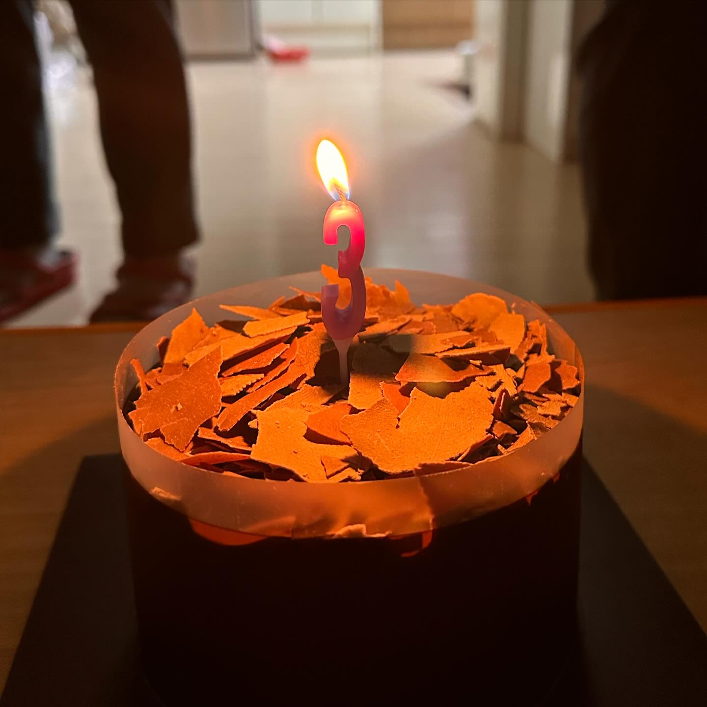점점… 
초가 많아지는게 싫어서… 

아직은 3N년차라 3을 꽃아버림!
나라에서 나이 한살씩 줄여줬는데 그럼 내년에도?😍

어쩌다 설날에 #생일 

설날 전날 미리 #만둣국
전전날 연휴시작은 #vip참치 #코리아나호텔 

#자축 #생일파티🎂