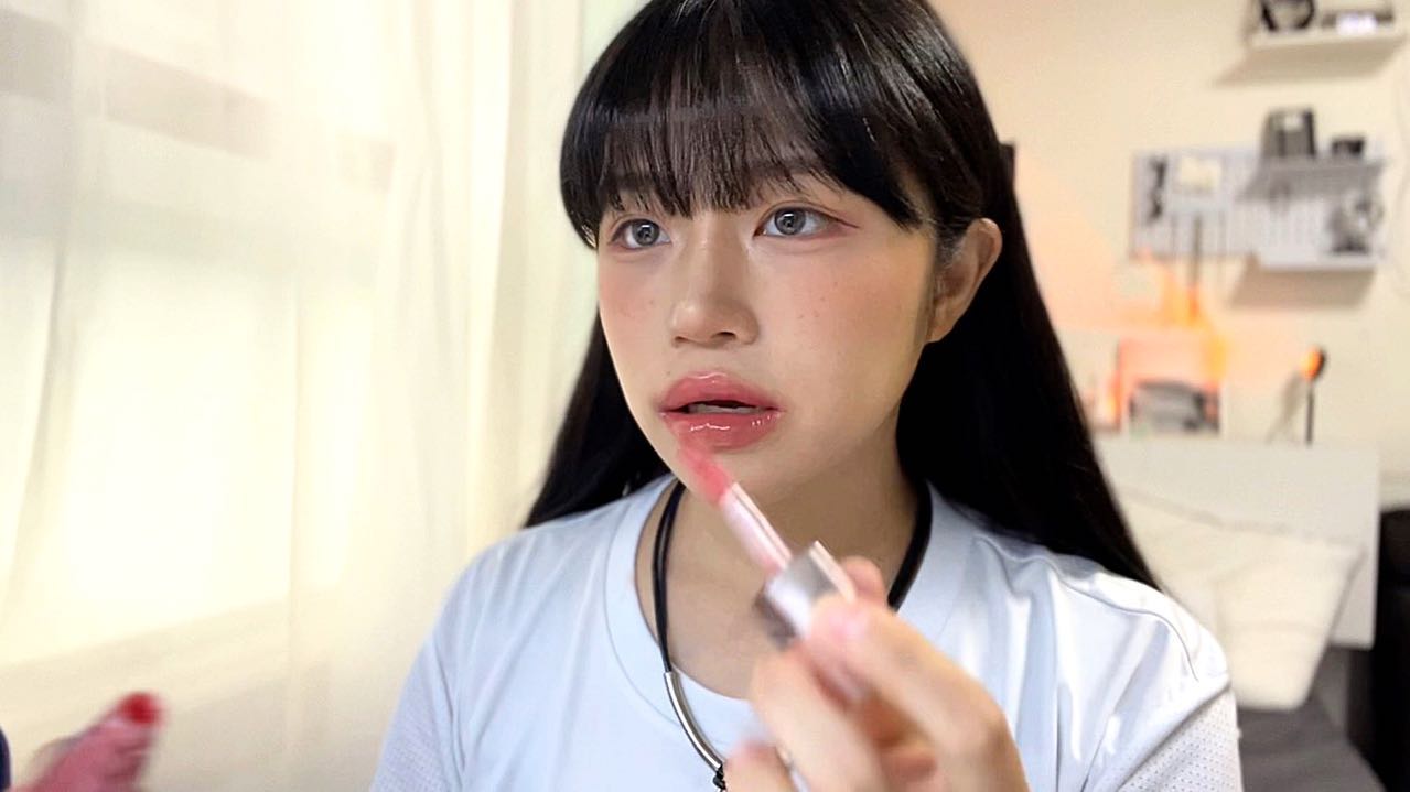 썸네일 뭐가 나을까😳..
 1 or 2

#셀카 #grwm