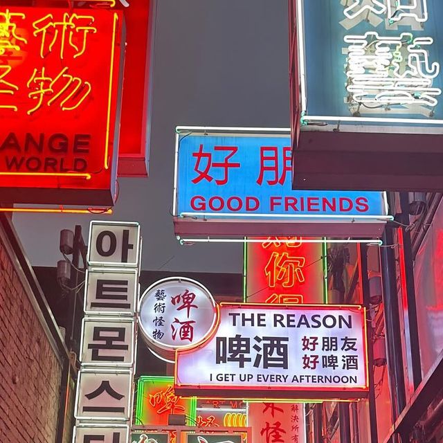 모모 (牟秀英) on Instagram: "#광고 . @artmonsterbrewery 📍아트몬스터 강남역점 서울 강남구 테헤란로 1길 28-3 1층 . 홍콩 가고 싶은 사람, 맥주 좋아하는 사람 모여라! 아트몬스터는 홍콩🇭🇰 소호