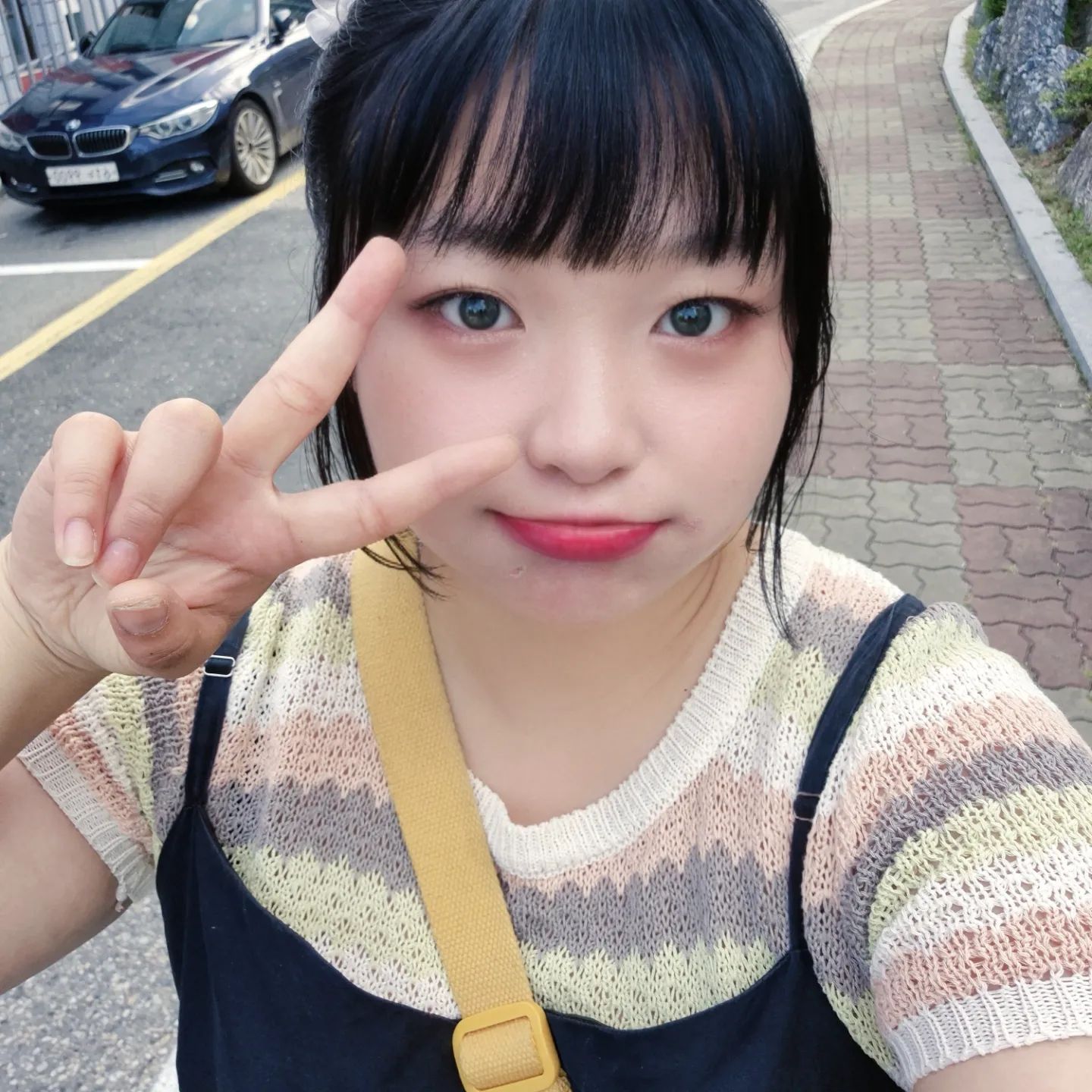 #근황
1.잘먹고 잘놀고 잘지냅니다
2 뜨개질 이제 자유자재로 뜸
3.주말에는 오빠랑 데이트하고 지인들도만나고 공부도하고 
하루 하루가 엄청 빠르게 지나가... 
벌써 8월 백수생활 청산하고 5개월만에 새직장 다니면서
큰회사 간건 이번이 처음이라 조직화 회의가 일상인
하루에 적응해가며 1주일차지만 벌써 내 능력 인정을
받아가며 기대를 받으며 무럭무럭 자라나는중

다들 잘지내세요~? 저는 잘지내요♡
