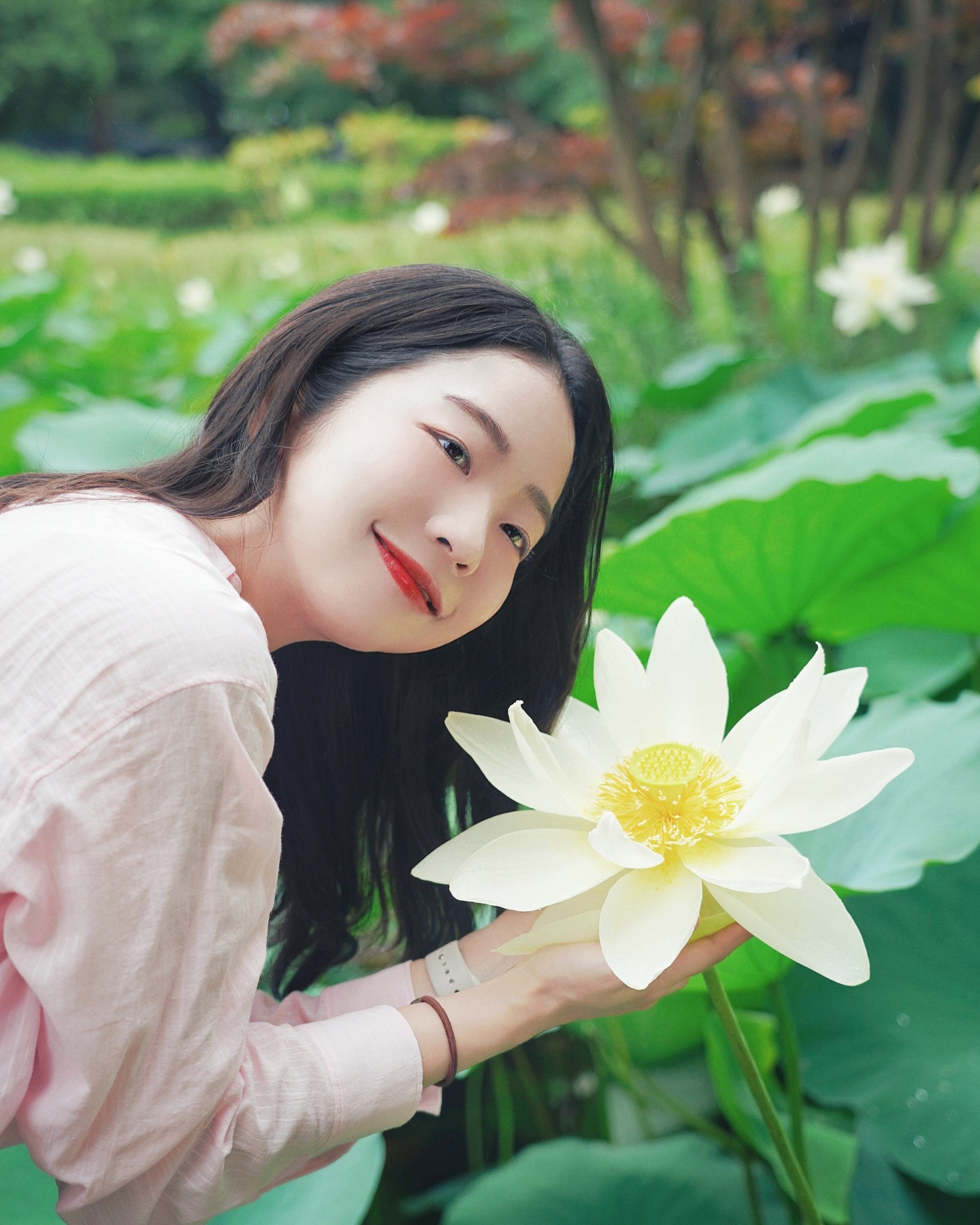🪷
남이섬에 핀 연꽃:)
가까이서 볼 수 있어서 좋았다😌
.
.
.
#남이섬 #연꽃 #8월여행지 #가평 #가평가볼만한곳 #여행지추천
#travel #여행스타그램 #lotus