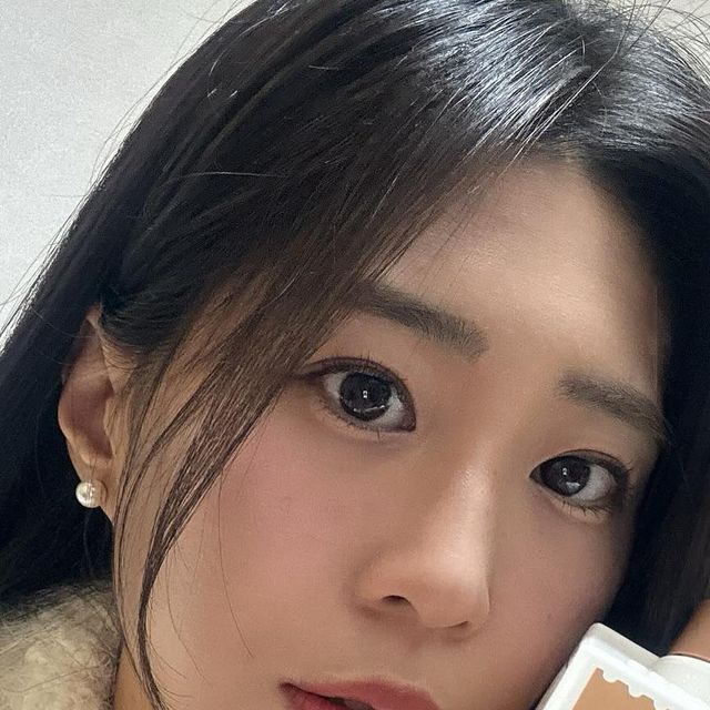 ᴡᴏᴏ ʀɪ •ᴥ• on Instagram: "#협찬 @milkbaobab_official 포근하고 은은한 향이 매력적인 밀크바오밥 하이 세라 페어앤프리지아 4종 세트 🤍 5가지 세라마이드가 다량 함유되어 보습력이 매우