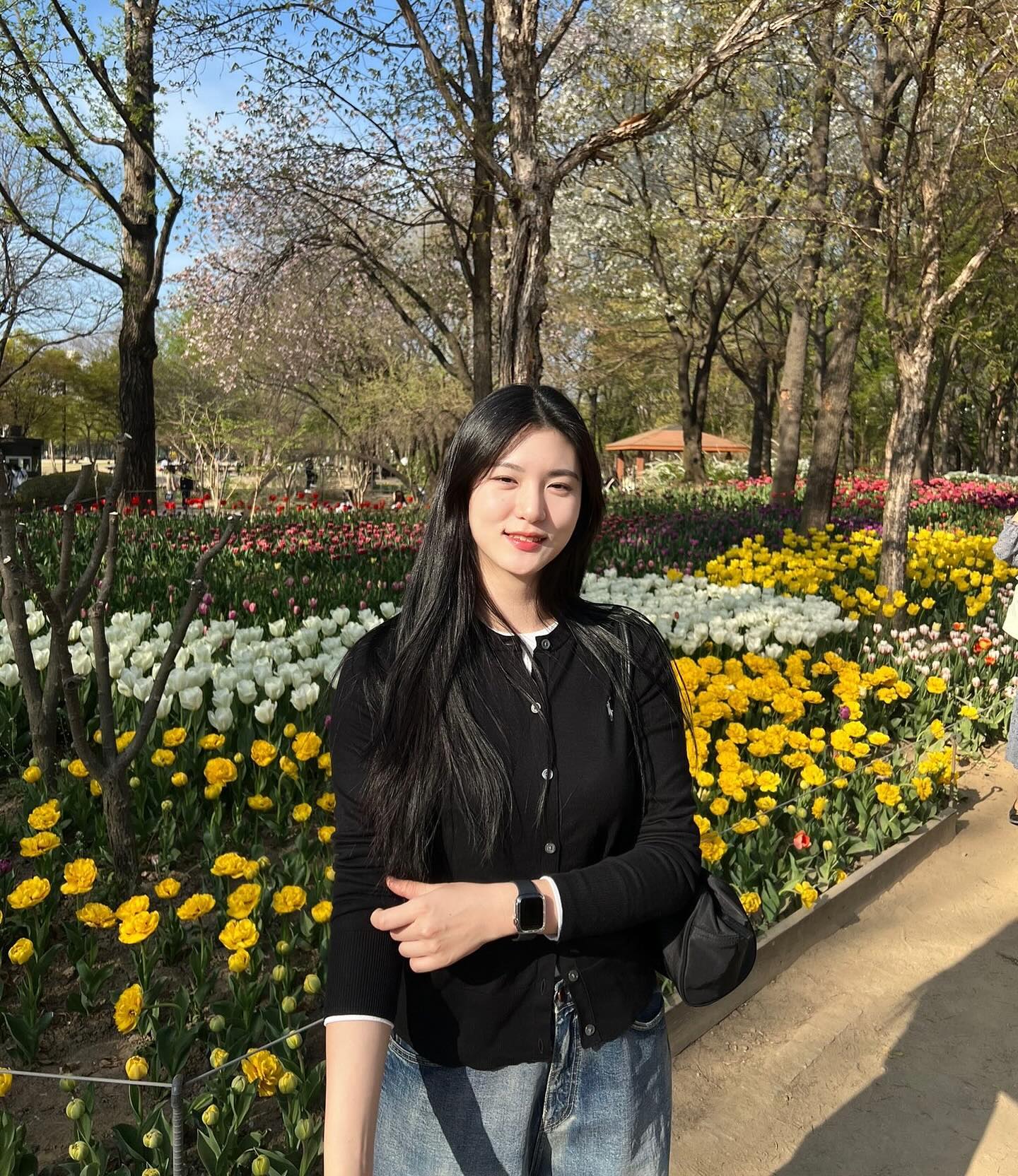 내가 웃는게 웃는게 아니야 ••