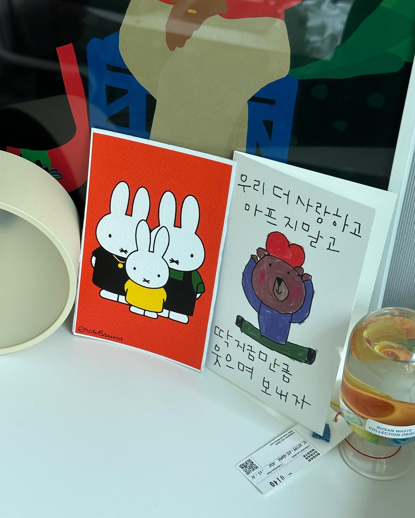 .
출산 예정일 한 달 전, 정기 검진받으러 병원에 갔는데
양수가 새고 있다고 해서 바로 응급수술을 했어요🤰🏻🥹

그렇게 35주 4일에 조금 일찍 세상 밖으로 나온 꿀떡이 👶🏻
이른둥이로 태어나 자가 호흡이 조금 어려워
바로 대학병원 니큐로 전원해서 2주 넘게 있었어요.
믿고 기다려주니 빠르게 건강해져 기다리던 퇴원!

입원한 꿀떡이 생각하며 푹 쉬고 몸도 회복했으니
남은 일주일은 꿀떡이와 함께 행복한 조리원 생활 스타뜨 🩵

#꿀떡아반가워
#초보엄빠가노력할게