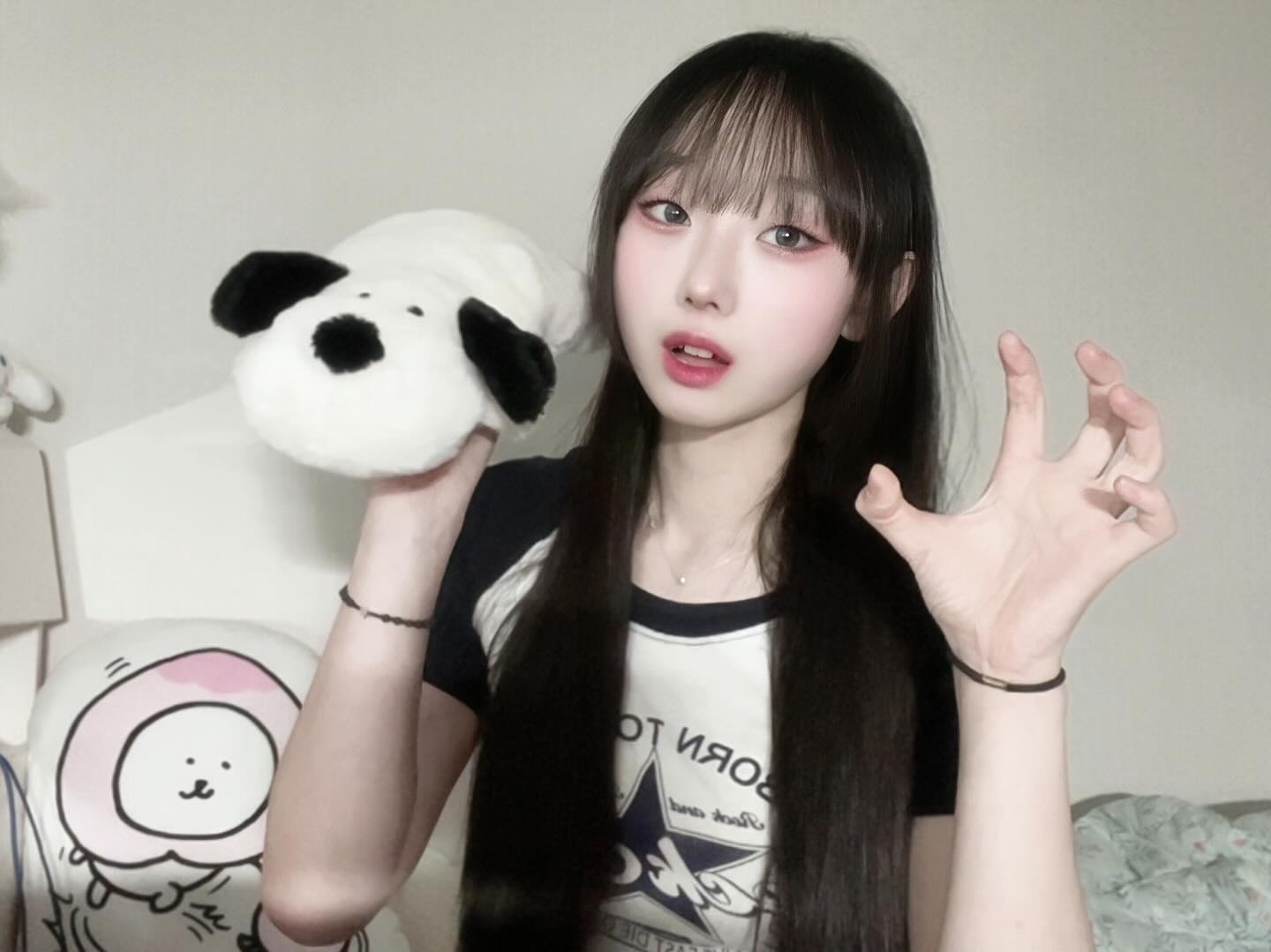 귀여운 멍멍이와 뒤에서 지켜보는 담곰이 ꒰ ᐡᴗ͈ ·̫ ᴗ͈ ꒱♡

#fyp #instalike #lfl #fff #f4f #i4i #맞팔 #첫줄좋반 #フォロー #フォローバック #ulzzang #ulzzanggirl #photographer #photo #selfie #selca #美女 #07