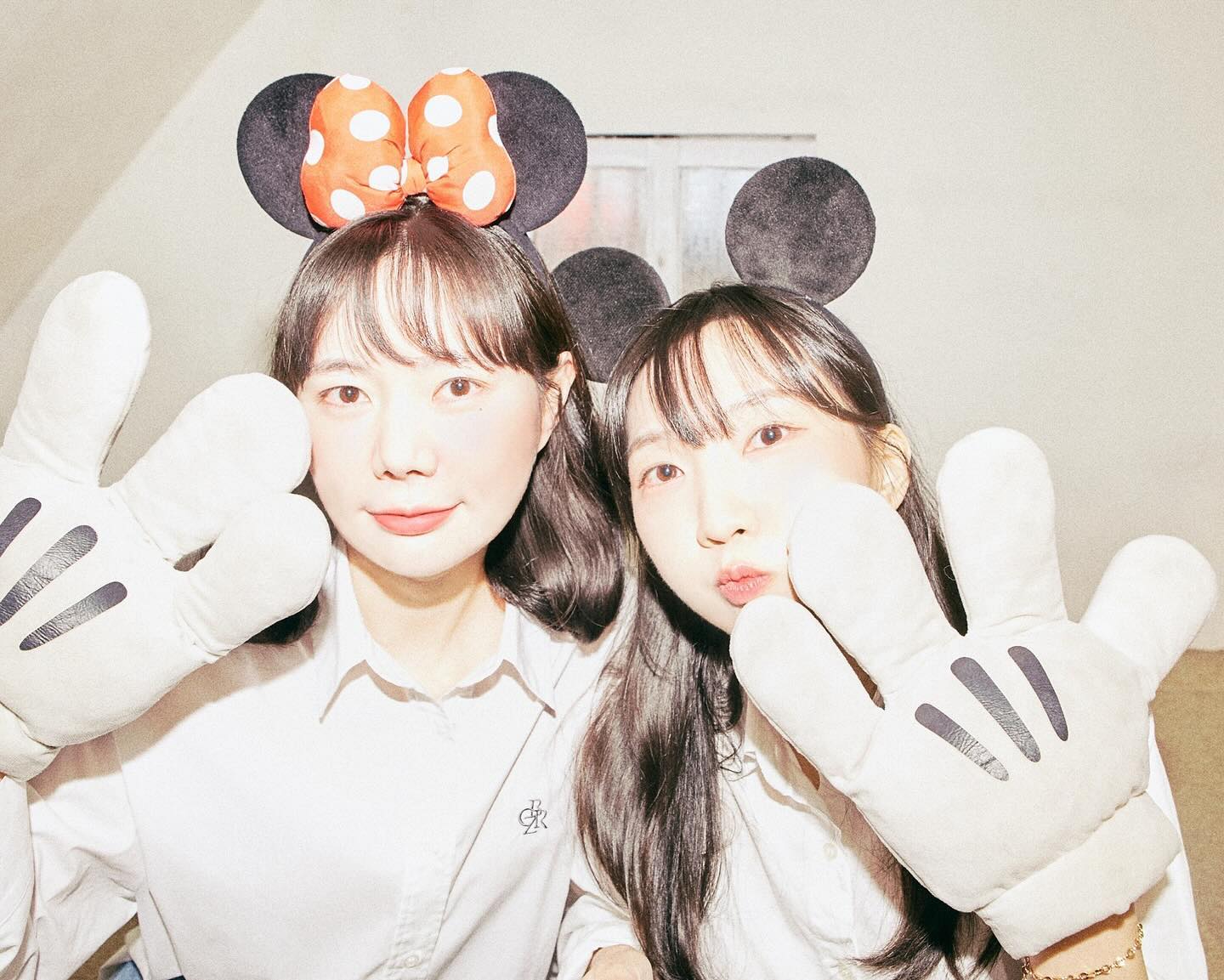 BECAUSE FRIENDS 📷
 
_부산 셀프사진관
_24.02.28
_with ddodong2_2 

15분 만에 찍은거치곤 마음에 드는데🖤
#우정사진 #다락방
