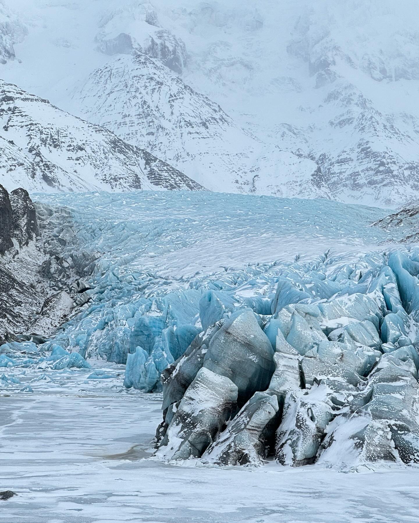 아이슬란드 Skaftaffel 🇮🇸
영화 ‘Interstellar’ 촬영지 빙하트레킹 장소 ❄️

#스카프타펠 #인터스텔라촬영지 #빙하투어❄️ #아이슬란드여행  #아이슬란드빙하