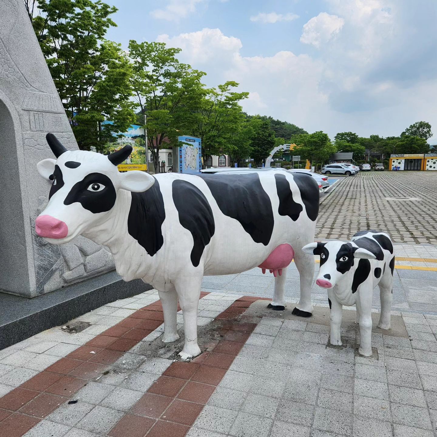 임실치즈마을 학생들과함께 체험왔어요. 
날씨도 살랑살랑  바람불고 자연이 넘 좋아요. 푸릇푸릇 초록초록#체험 #임실치즈테마파크