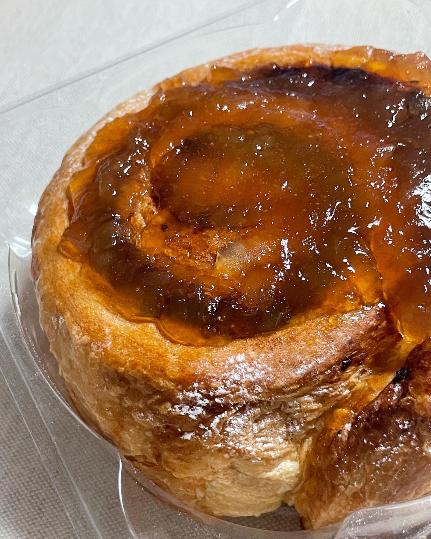 #고대빵

드디어 발견해서 먹어본
 고대 사과잼패스츄리 ! 🍎🥐💗
너무 달달하고 촉촉하고 맛있는 맛😋
