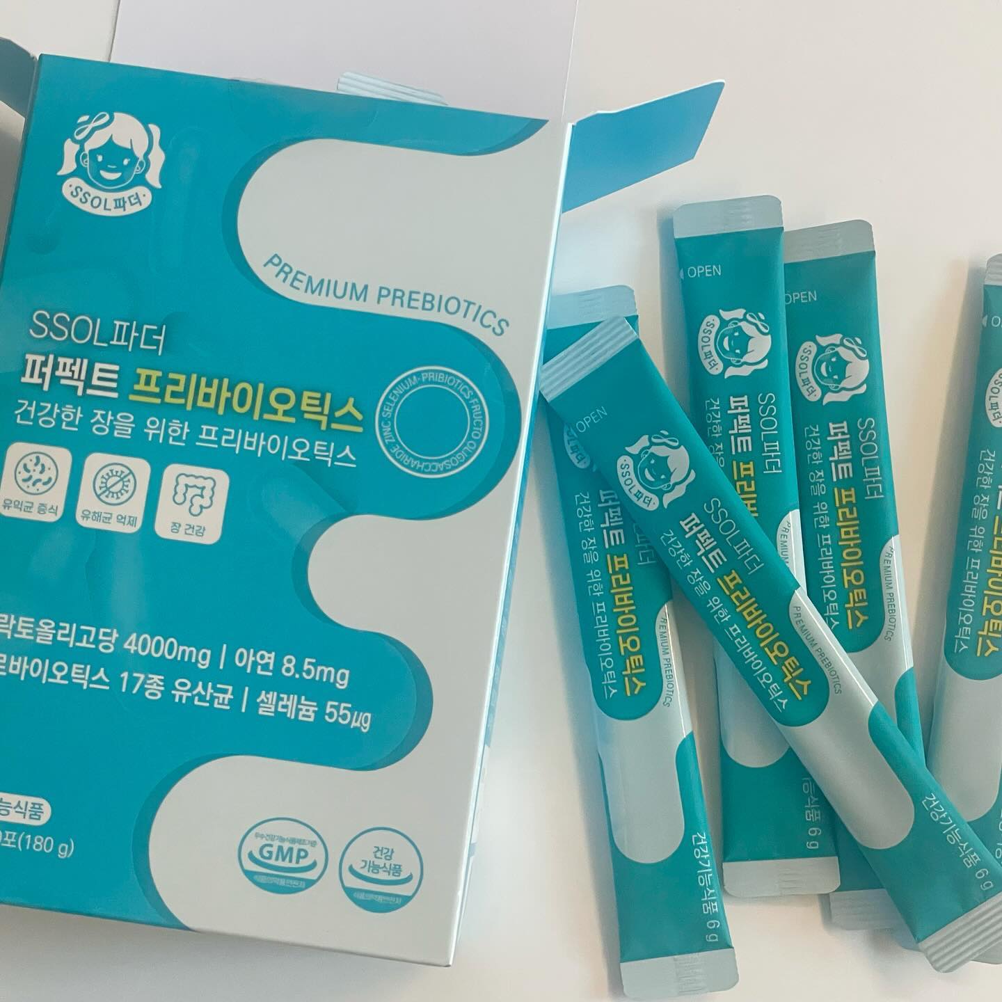 #협찬 ssolfather0410
[SSOL파더 퍼펙트 프리바이오틱스]
4중 복합 기능성 인증 완료 제품으로 
믿고 먹을 수 있는 프리바이오틱스 🩵
맛있는 레몬맛으로 거부감이 없고,
확실이 이걸 챙겨먹은 날엔 속이 편해요~~

식이섬유, 자일리톨 등 부원료까지 알차게 챙기면서
아연, 셀레늄까지 한 번에 섭취할 수 있어요 :)

개별 스틱 포장으로 하루 1포 간편하게 🙌🏻

#솔솔마미 #변비해결 #장건강 #유산균먹이의중요성 #유산균 #프로바이오틱스 #유산균추천 #프로바이오틱스유산균추천 #유산균아연