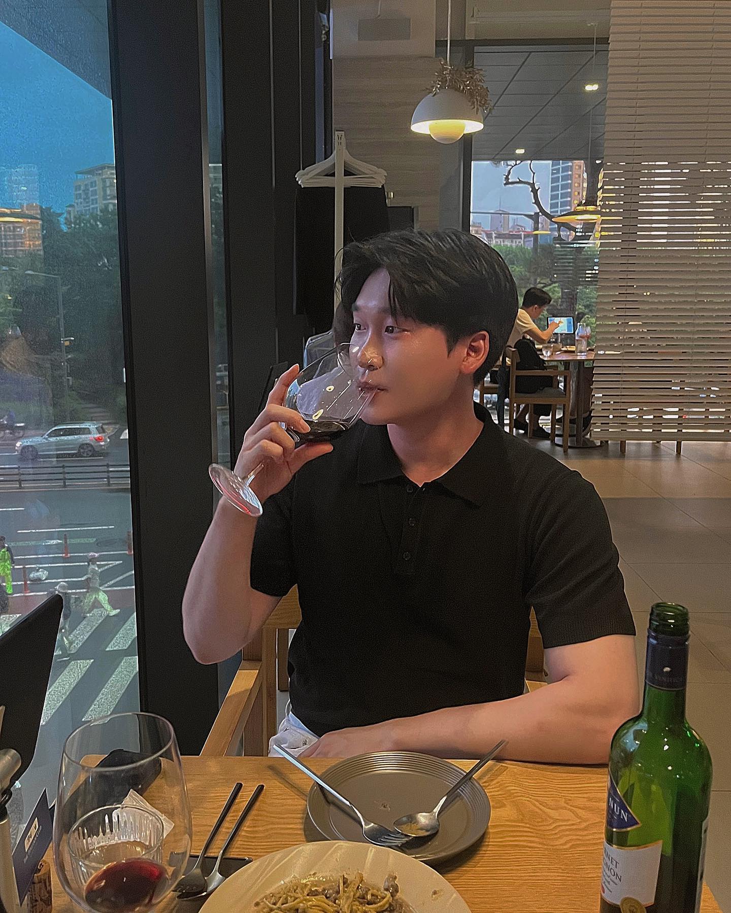 누나덕에 행복했던 생일🎉
.
.
.
.
.
.
.
.
.
.
.
.
.
.
..
...
#생일 #디올 #dior #더이탈리안클럽잠실 #지갑 #잠실 #잠실레스토랑 #서울 #기념일 #와인 #레스토랑추천 #행복 #좋반 #맞팔 #일상 #소통