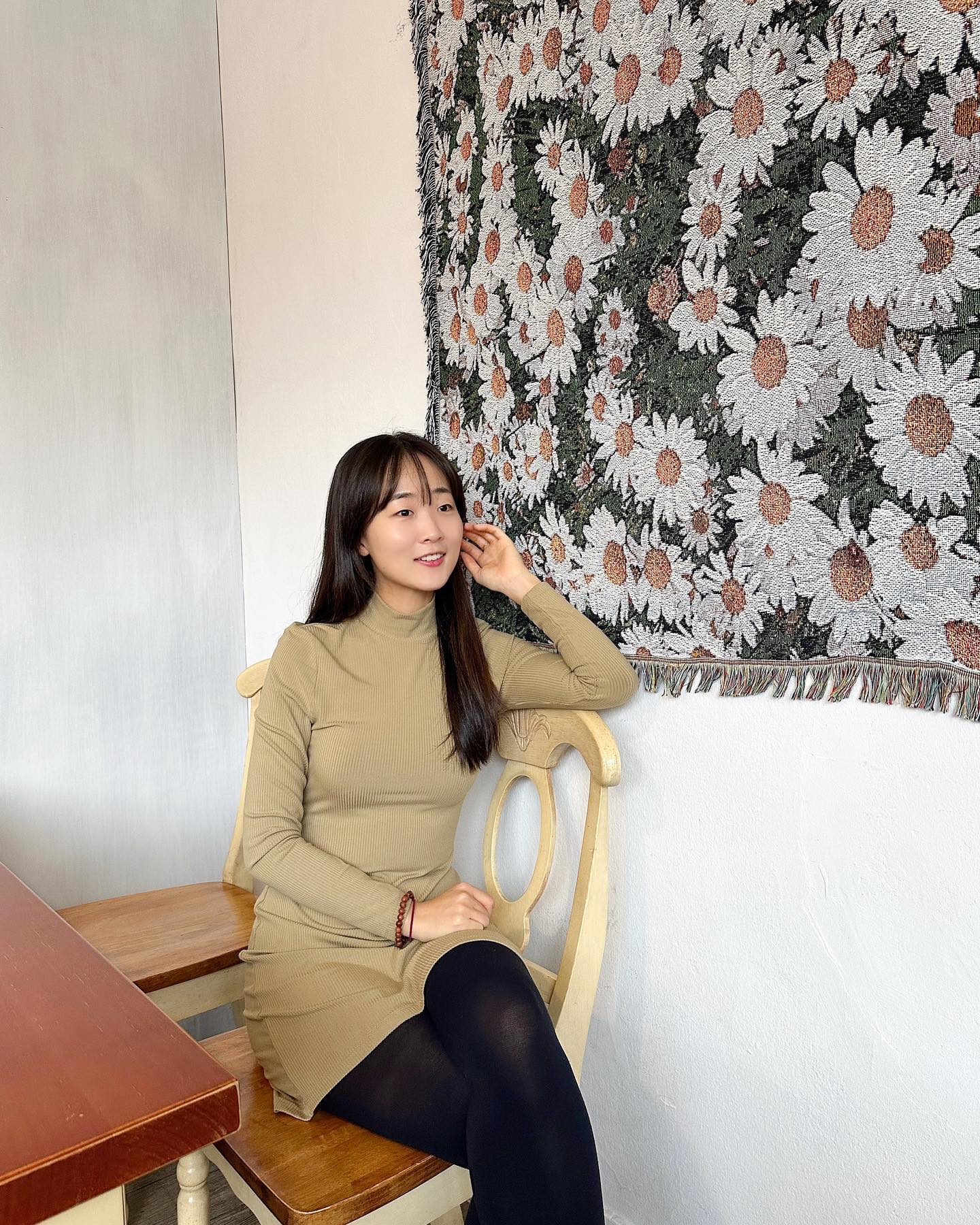 having a tea time at craftea_official 🤍🎀