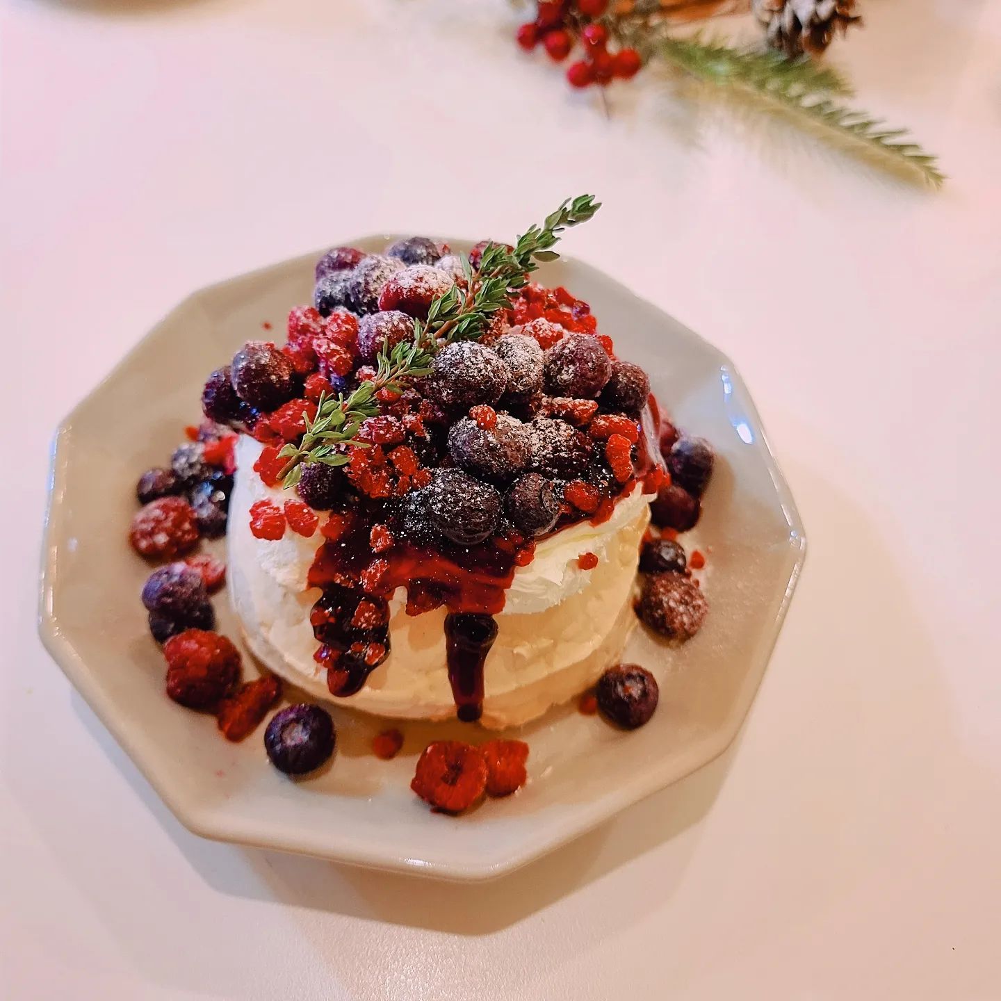 파블로바 맛집! 발견🥹🥹
역시 달달이가 최고야
ozll_7z 담에도 맛난거 먹으러 가요!!😆😆

vetis_dessert
#베티스커피 #디저트맛집 #달달구리 #연수동카페
#파블로바 #달달이가최고 #베티스디저트 #이겨울에발리