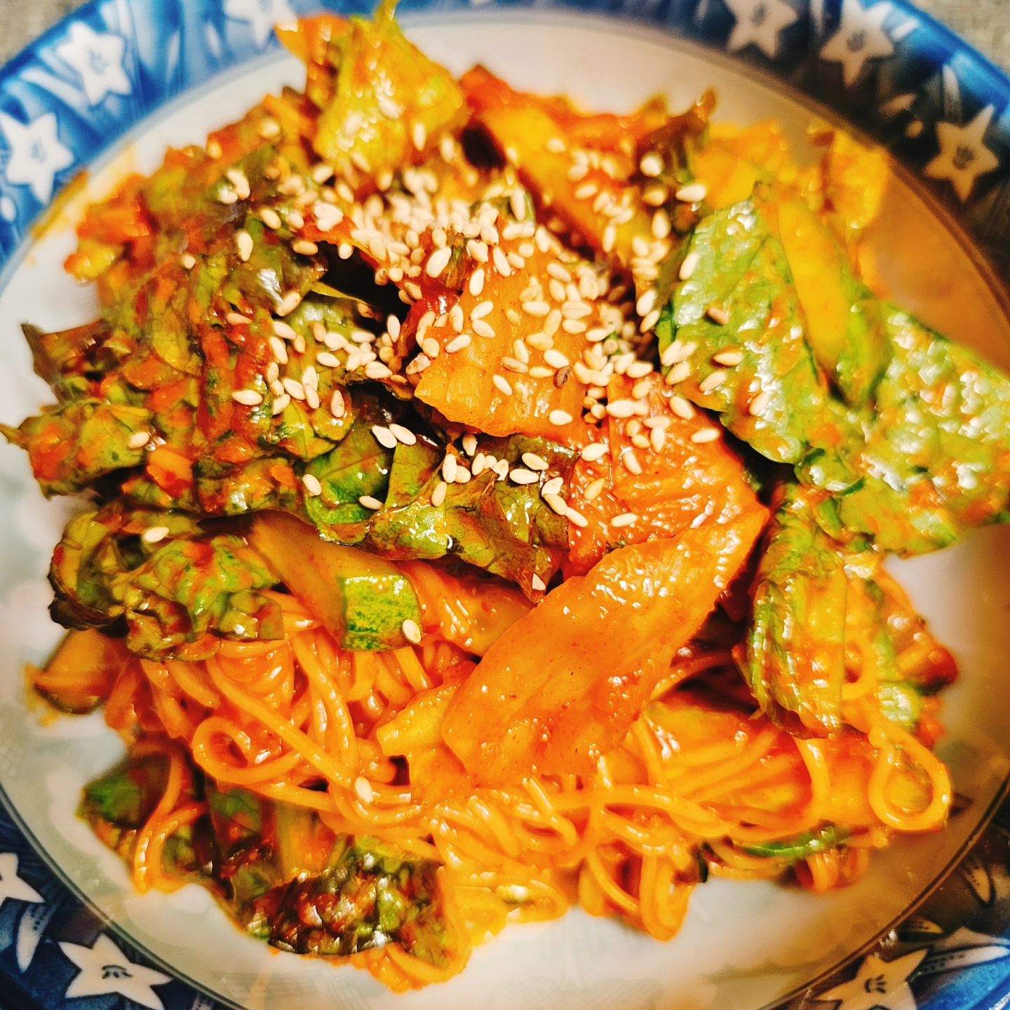 류수영표 매콤비빔국수🍝&간장비빔국수🍜
와우!❤️ 대박! 진짜 찐으로 맛있다.🫶
인정👍👍👍
비오는날 🌧국수랍니다.😋

#류수영 #어남선생레시피 #류수영표 #간장비빔국수  #매콤비빔국수 #비빔국수 #편스토랑류수영 #편스토랑레시피 #비오는날☔️ #비오는날 #비빔국수레시피 #일요일오후 #일요일점심 #주말음식 #주말요리 #비오는날요리 #비오는날음식 #점심추천