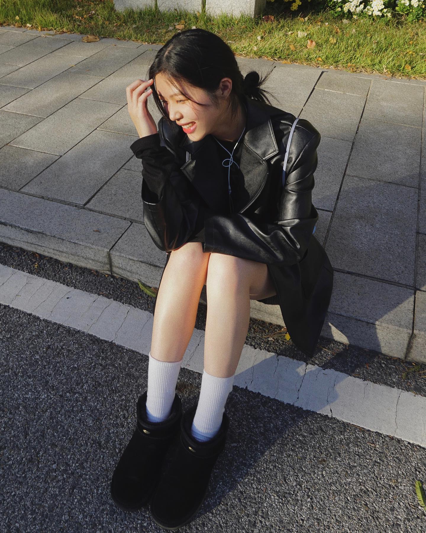 I’m 어그에요

#nuus #누스 #ugg #boots #leatherboots 
#womenfootwear #uggboots #부츠 #겨울부츠 #부츠코디 #어그부츠 #어그 #어그코디 #데일리 #일상 #디카 #개인작업