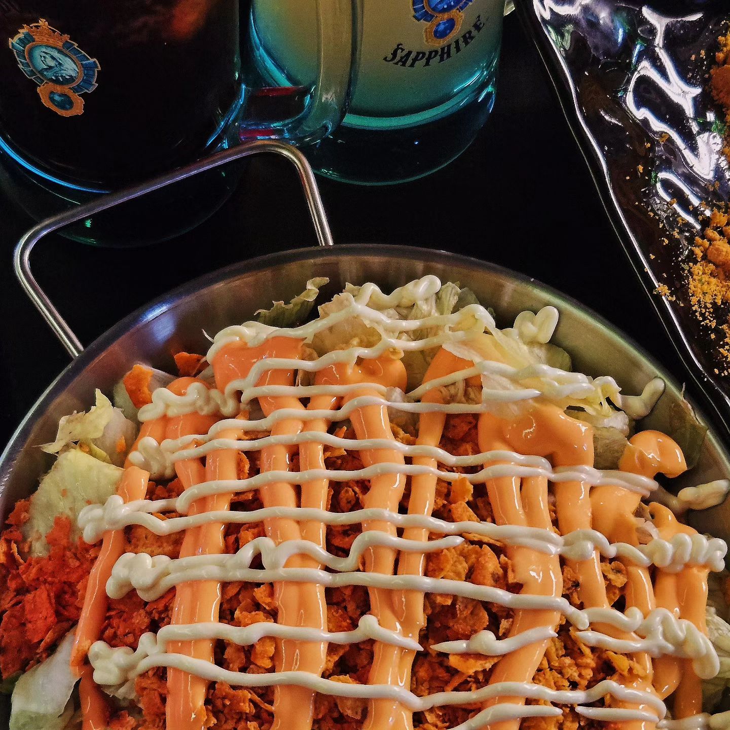 🔥QR코드로 주문하는 건대 핫플 술집🔥
"플러스82소주집"은 안주 가성비👍
맛도👍 인테리어도👍

건대입구 맛의거리 초입에 있는 이 곳은 건대의 핫플 술집으로 자리잡고 있습니다!
안주도 다양하고 저렴해서 다 시켜먹고 싶었어요💖

9시 이전 여성 방문고객에게는 하이볼을 서비스로 드리니 메모메모!✏️📜
날이 선선해지면 루프탑 개방한다고 하니 모두들 달려갈 준비!!!🏃🏃‍♀️

📍플러스82소주집
📍서울 광진구 화양동 8-102 3층 4층
📍월-일 18:00~04:00(금,토 5:00)

✨️82필라프 12,900원
✨️쫄면+군만두 8,900원
✨️순살뿌링클치킨 11,900원
✨️파인애플샤베트 8,900원
.
.
.
#플러스82소주집 #건대 #건대핫플 #건대술집 #건대맛집 #건대데이트 #건대입구술집

해당 장소는 "블로그협찬"으로 다녀온 곳인데 추천드리고 싶어 인스타에도 게재합니다.