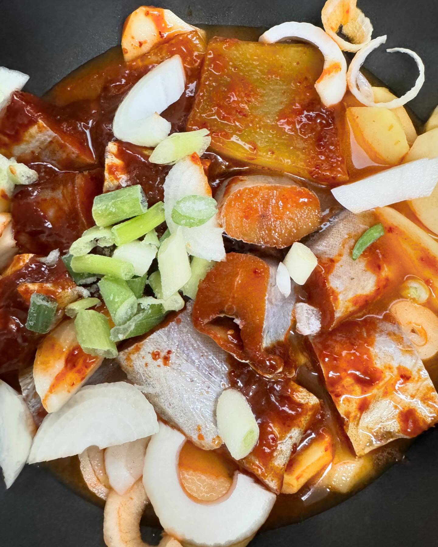 일요일 오전 뚝딱뚝딱 요리하기🥳 #코다리찜#감자조림#토스트#분홍소세지#일상#요리#요리스타그램#맛집
