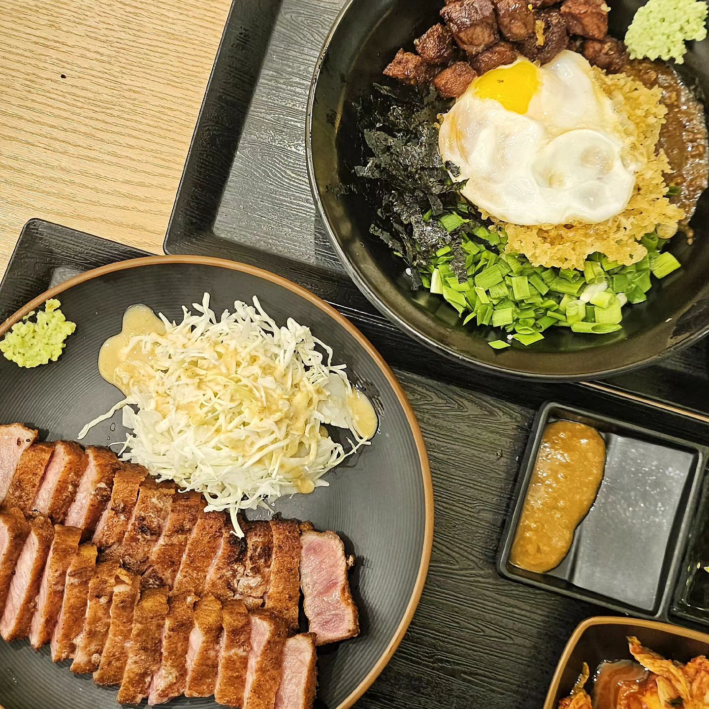 #협찬 🍚•.¸¸ 쥬아의 먹방기록ෆ
❛ 일본정통식 규카츠를 찾고 계셨나요!? ❜
⠀
마곡의 대표맛집! 마곡 직장인 점심맛집!
마곡식물원, 아트센터 데이트코스맛집❤️
⠀
규카츠 단 하나의 메뉴에만 집중하여 규카츠
본연의 맛을 즐길 수 있는 #규카츠정마곡 입니다. '◡'
⠀
부드럽고, 겉바속촉한 규카츠는 역시
직접 구워먹는 재미가 있는거겠죠?!🥰
⠀
다양한 소스와 사이드디쉬, 거기다 카레와
하이볼까지도 맛있으면 다 맛있는거 아닌가요...?
⠀
매장도 전반적으로 깔끔하고 위생적이예요.👍🏻
메뉴도 주문하면 빠르게 나오고, 직원분들 친절 굿!!!
⠀
⠀
어설픈 규카츠 말고, ONLY 규카츠에만
노력한 규카츠정으로 가서 제대로 즐겨보아요~🧡
⠀
⠀
⠀
🍚 마제타마고텐동 ￦ 13,000원
🍚 규카츠 점보정식(1인분) ￦ 21,000원
⠀
⠀
⠀
· · ─────── · #쥬아픽_협찬 · ─────── · ·
⠀
🔎 주소 : 서울 강서구 공항대로 227 마곡센트럴타워 1차 1층
☎️ 전화번호 : 0507-1361-3522
🕰 영업시간 : 매일 11시 ~ 21시
　　　└ 𝐁𝐫𝐞𝐚𝐤 𝐓𝐢𝐦𝐞 : 15시 ~ 17시
　　　└ 𝐋𝐚𝐬𝐭 𝐎𝐫𝐝𝐞𝐫 : 14시30분, 20시30분
🖥 인스타 ID : gyukatsujeong_magok
⠀
⠀
· · ────────── ·🍚·────────── · ·
⠀
⠀
#마곡규카츠맛집 #발산역맛집 #강서구맛집 #마곡데이트
#디너의여왕 #마곡역맛집 #마곡역맛집추천 #발산역맛집추천