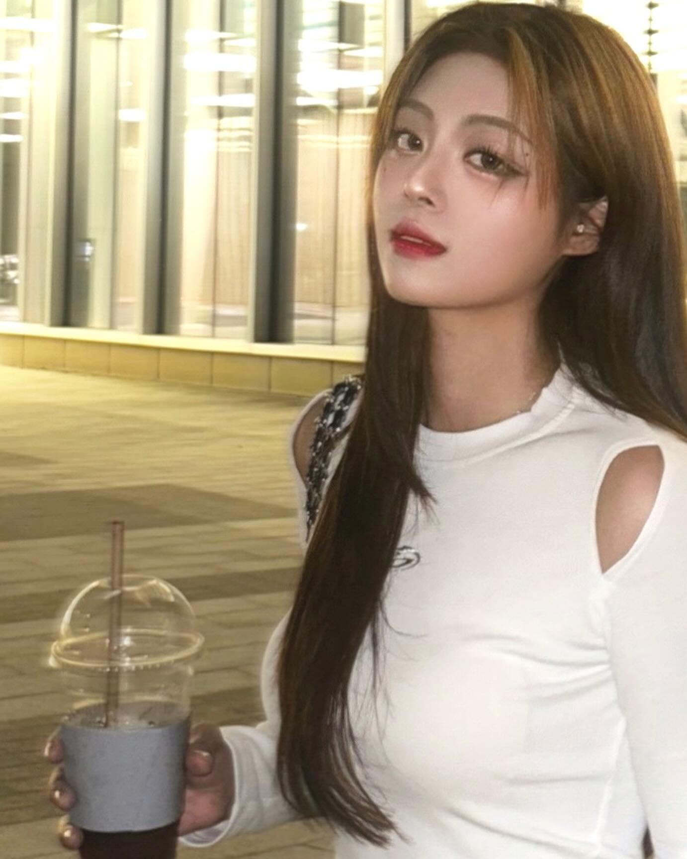 저녁에는 화장 진하게 하는게 좋은걸 🌃❤️‍🔥
