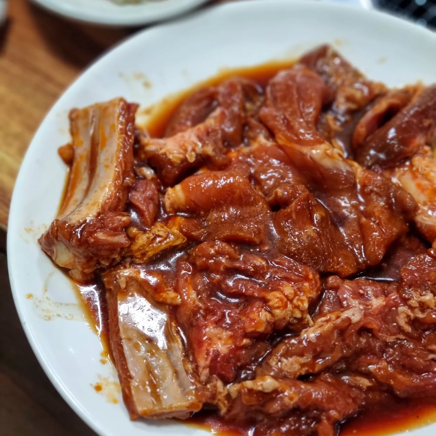 #챈이네
.
.
아침부터 돼지갈비 생각이 듬뿍😋
양념게장이랑 먹으면 황홀할텐데 현실은
병원갔다가 출근😢 갈비 오또케 먹찌,,
퇴근하고 먹으러 가야되남 아으 배고팡🫠
.
.
#챈이네집밥 #집밥레시피 #쉬운레시피
#의정부맛집 #돼지갈비 #양념게장 #갈비맛집
#혼밥메뉴 #메뉴고민 #집밥메뉴 #자취생혼밥
#koreafood #foodie #집밥 #선팔맞팔