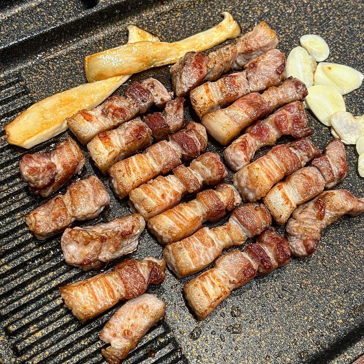음식이 다 너무맛있습니다! 모임장소로도 딱이고!

​

매장이 넓고 깨끗했어요~ 고기맛도 일품입니다❤

​

사장님이랑 직원분들도 친절하시네용ㅎㅎ

​

​

😁전설의우대갈비해운대점

😁부산 해운대구 해운대해변로 277 3층

😁0507-1488-9030
.

.

.

.

.

.

.

.

.

.

.

.

​

​

#전설의우대갈비해운대점

#부산맛집

#부산맛집추천

#해운대구맛집

#해운대맛집추천

#해운대뷰맛집

#부산우대갈비

#해운대고기맛집

#전설의우대갈비해운대점방문

#부산맛집투어

#부산데이트코스

#부산뷰맛집

#해운대맛집투어

#해운대데이트코스

#우대갈비

#부산상견례

#프라이빗룸

#부산회식장소추천

#해운대가족모임

#부산가족모임

#해운대회식장소

#부산회식장소

#맞팔

#좋아요

#좋반

#좋아요반사

#맞팔해요

#선팔맞팔

#소통