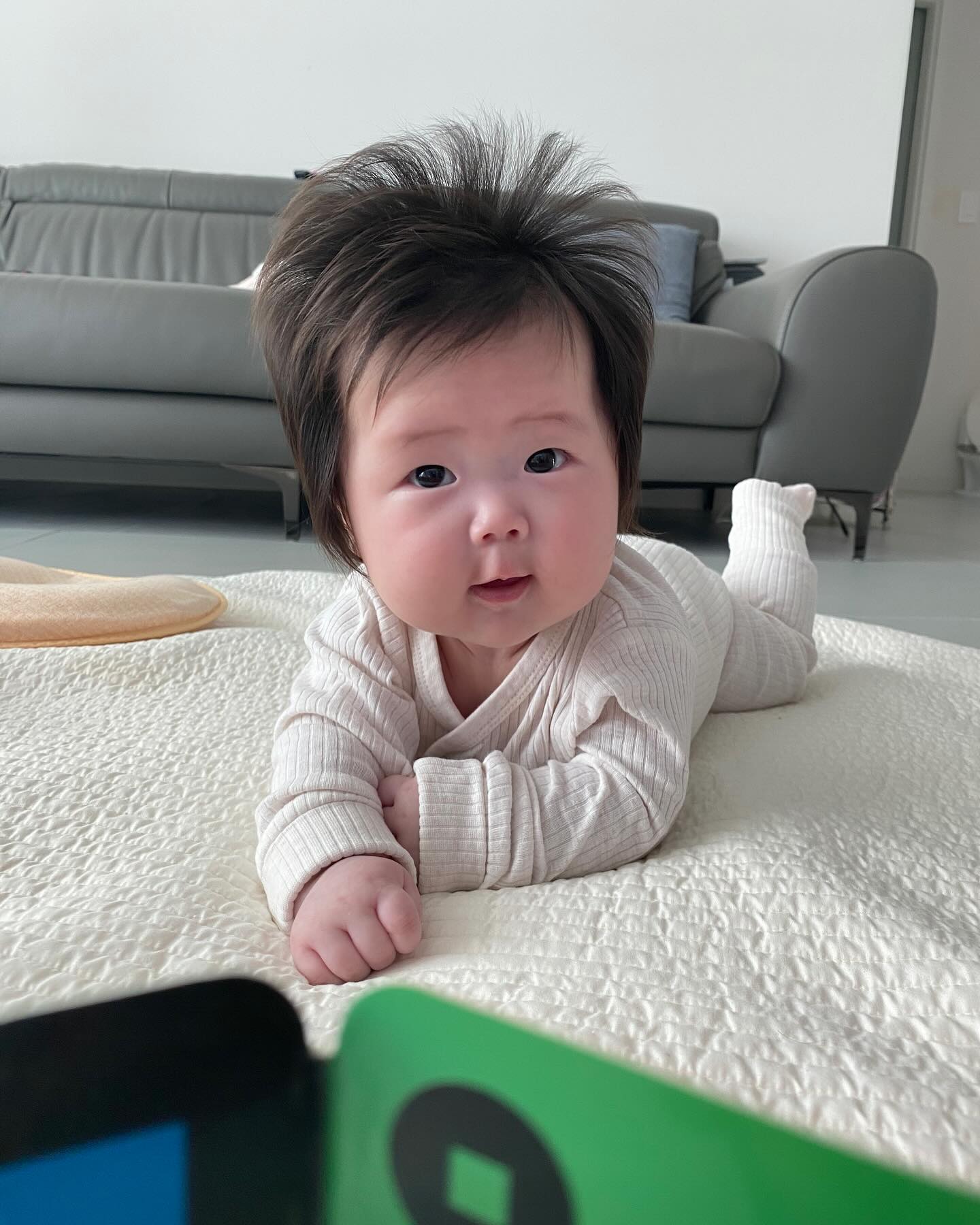 요즘 제법 머리도 잘 든다구!
#정하윤