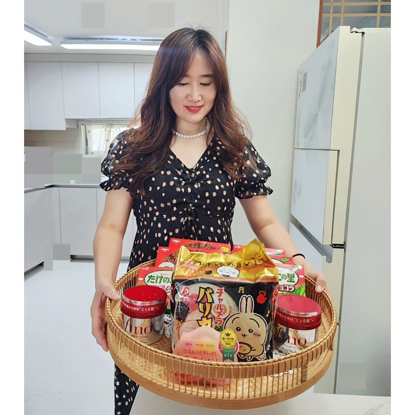 #광고

🎁후쿠오카 다녀오고 나서 일본 앓이중인 우리 가족들~ 특히나 먹거리와 쇼핑템이 너무나 맘에 들어 언제 또가나 시간만 맞추고 있는데요 세상에나 쿠팡 로켓직구에서 일본직구도 가능하다는 사실~ 알고 계셨나요?

✔️쿠팡 로켓직구에 일본직구가 있어 편하게 구입했다는 지인 이야기 듣고 이런 열기에 함께해야죠~ 바로 쿠팡앱 누르고 로켓직구 눌러 일본스토어 들어가면 끝~ 와~ 제가 사고 싶었던 과자며 라멘, 화장품 등등~ 왜 일본 가서 사 왔나 싶은 거 있죠 ㅋㅋ 한참 웃었어요

🎁직구라고 해서 한참 기다려야 하나 살짝 걱정했는데요 배송도 빠르고 역시 쿠팡이라면서 막~ 로켓직구 들어가니 출석핫딜, 맞춤형 특가, 창고 대개방 등 이벤트도 다양하고 일본뿐만 아니라 미국, 중국, 홍콩 스토에서 각 나라별 특색 가성비 제품이 많아서 매일 들어가서 쇼핑 삼매경에 빠졌답니다 

✔️아이들이 넘 좋아했던 초코송이 과자며 화장품, 라멘 이제 일본 여행 안 가도 집에서 쿠팡 로켓직구로 주문해서 편하게 이용해 볼래요~ 세상 참 좋아졌어요! 쿠팡은 사랑입니다~ 올레!!!

#쿠팡 #로켓직구 #쿠팡로켓직구 #일본직구 #쿠팡로켓직구일본직구 #쇼핑후기 #일상 #직구 #쇼핑스타그램 #해외직구 #일본쇼핑 #일본필수템