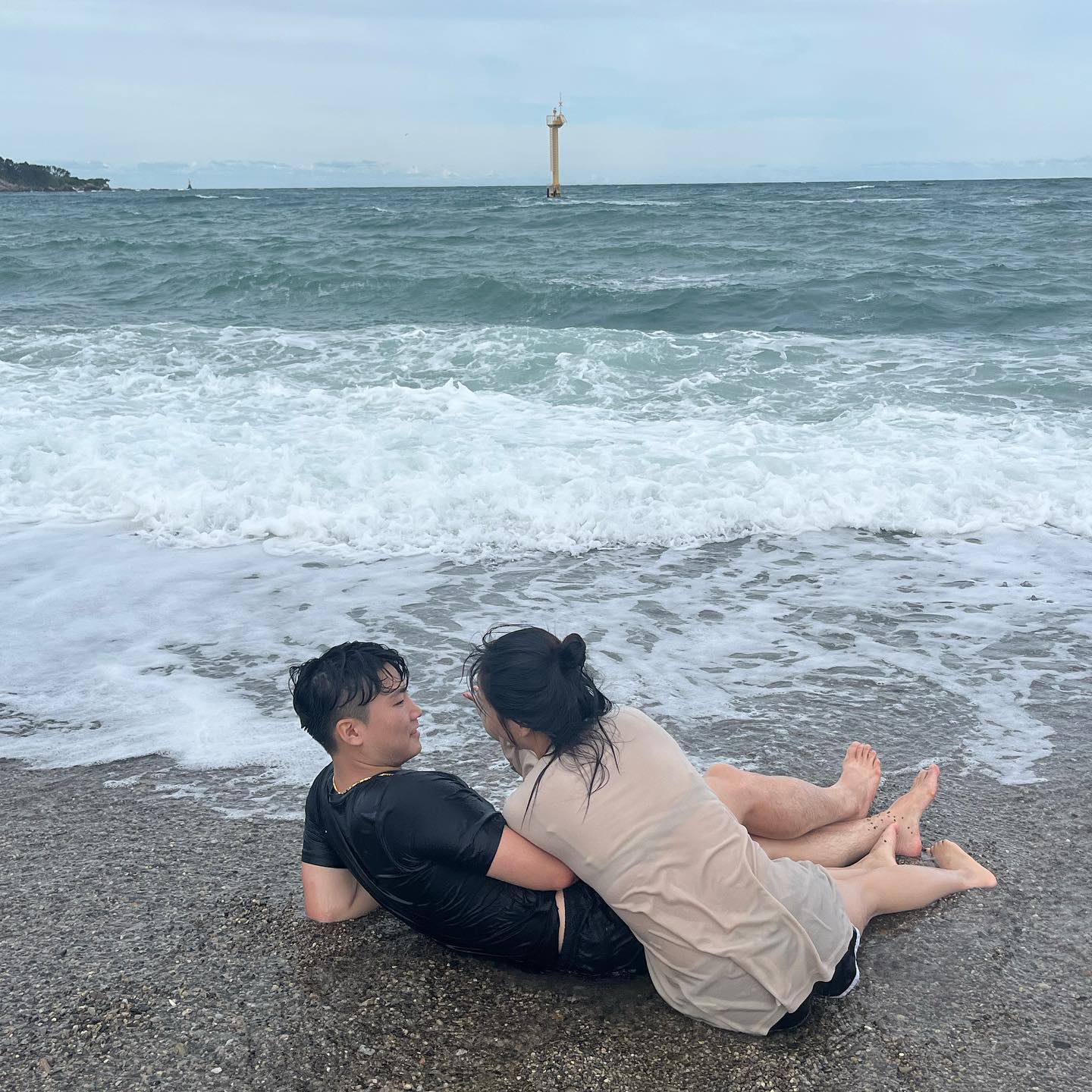 🌊