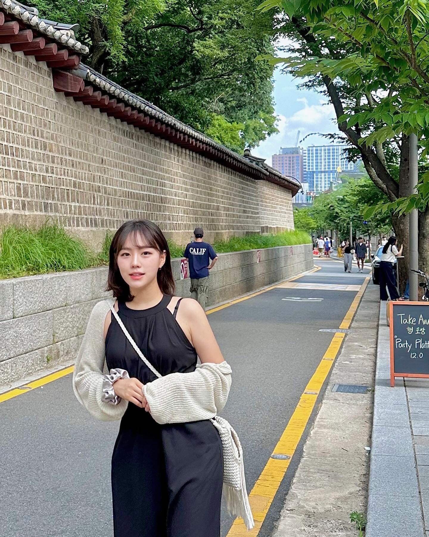 장대같은 장맛비, 온몸을 감싸는 습기, 온종일 울어대는 매미소리까지, 완연한 여름이다 💔❤️‍🩹🌪️🪐🪸