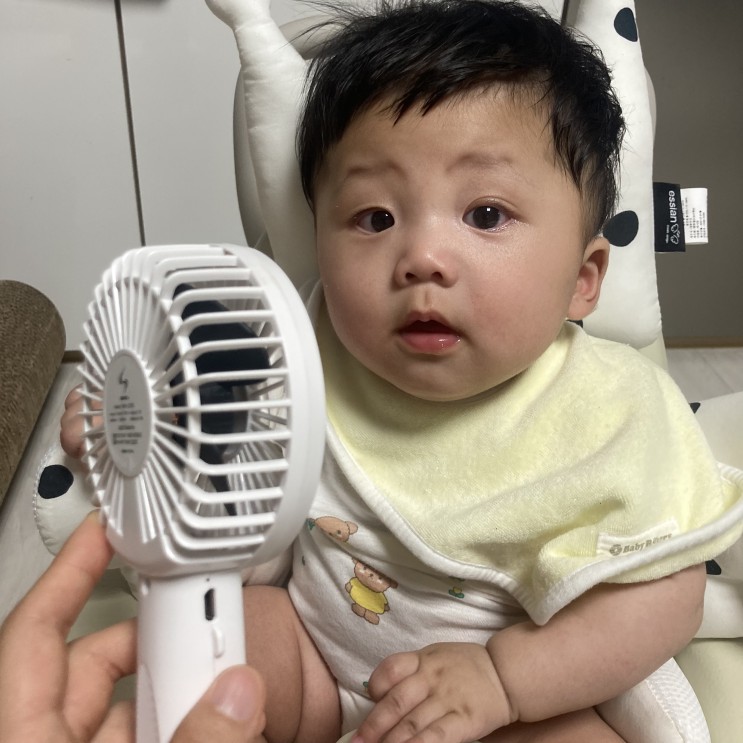 휴대용선풍기 아기랑 여름준비 손풍기추천