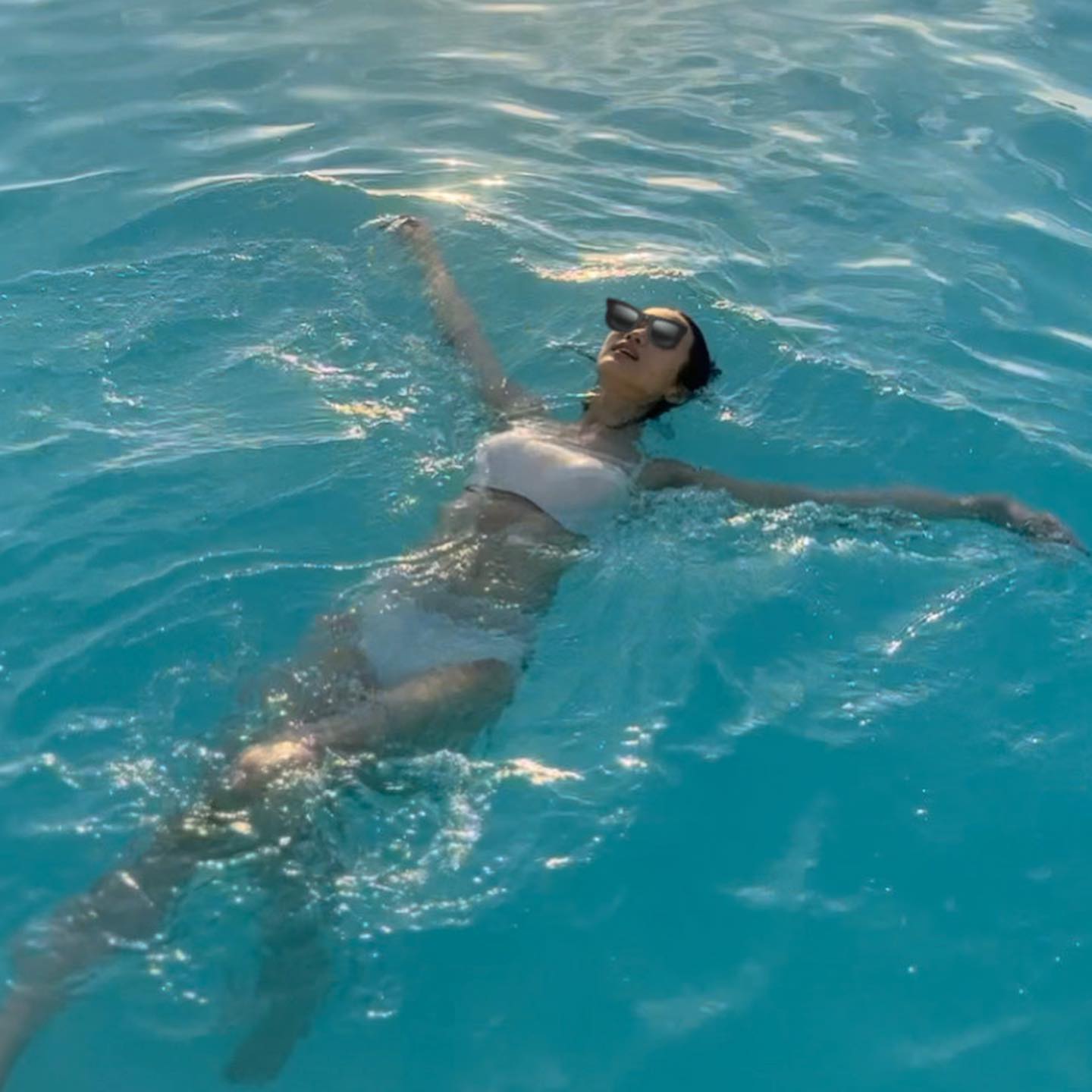 🏊‍♀️👙💦🏖️🦄
