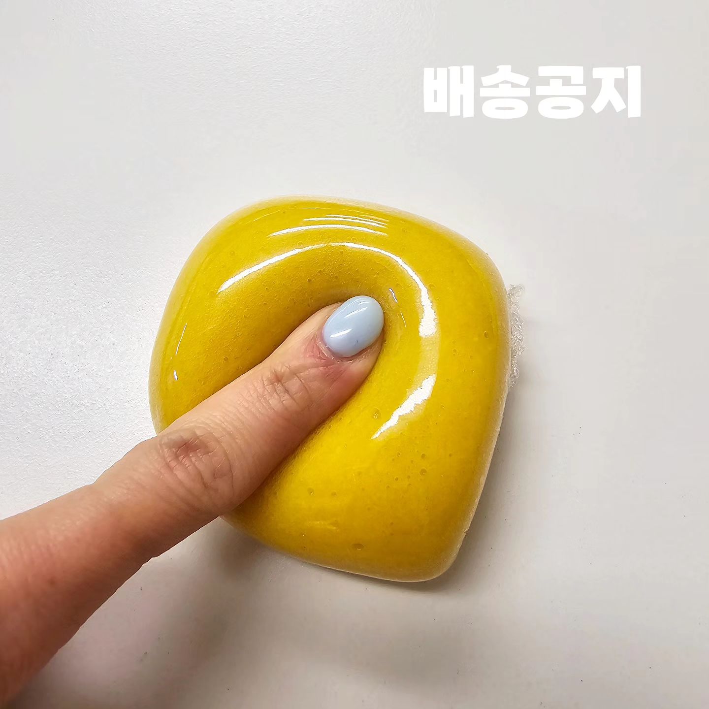 여러분 배송공지요🙋‍♀️

주문양이 많아지면서 익일배송으로 변경됐어요
오늘주문건은 내일 발송입니다 
빠르게 받고싶으신분들은 오전9시까지 주문시
5일 금요일 발송으로 빠르게 받아보세요!

➰️5일 금요일 오전9시 주문건 발주 8일 월요일 발송

➰️5일 금요일 오전9시이후 주문건은 11일 수요일 발송
주말과 선거날이 있어서 배송이 이렇게 되는점 
꼭 확인부탁드려요🙏

식품이라 안전하게 받으시는게 중요하니
양해 부탁드립니다❤️

#인절미공구 #떡맛집 #떡추천
#부모님선물추천 #온가족간식