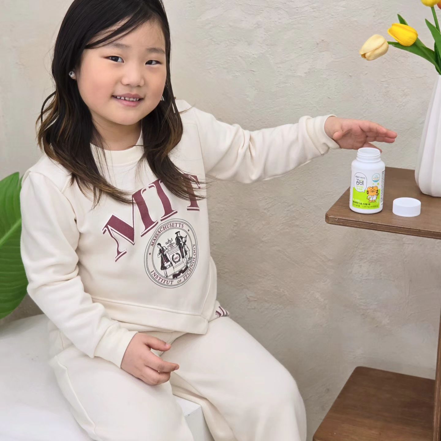 #협찬

가성비 좋은 키즈비타민🧡
아이들 비타민 제 나이에 맞는 양을 섭취하고 있으신가요?
일곱살 저희 딸은 6-8세 아이에 맞게 
비타민 & 미네랄 함량을 설계된 
꼼꼼한 비타민 #꼼비 챙겨먹고있어요~

엄격한 제조공정시스템(GMP)을 통해 생산되어서
믿음도 가고~ 인디언구스베리추출분말로 맛을내어
씹으면 은은한 베리향과 달콤새콤한 맛💚

식사로 부족한 비타민 꼼비로 챙겨보세요😃

epicurebio2

#천연종합비타민 #어린이종합비타민 #아기비타민 #키즈멀티비타민 #비타민b6 #어린이비타민C #어린이종합영양제 #유아비타민 #미네랄영양제 #어린이멀티비타민 #종합영양제 #어린이비타민 #멀티비타민 #아기멀티비타민 #유아영양제 #츄어블비타민 #츄어블어린이비타민  #꼼꼼한비타민