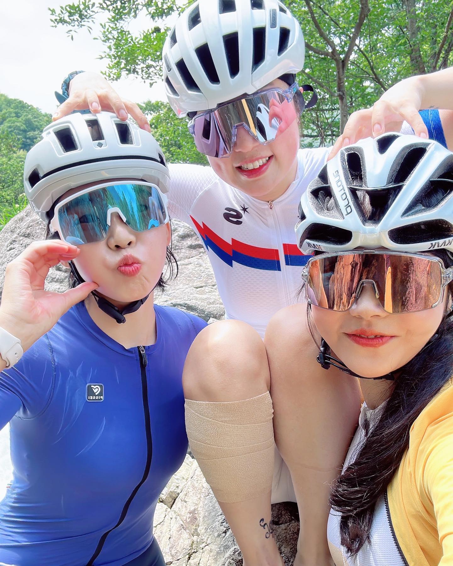 유명한 언니야
다음에 또보아요💙🤍💛