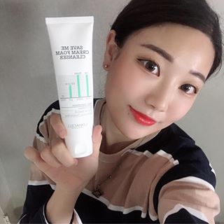 93 on Instagram: “미세먼지까지 세정해주는 #로하셀세브미클렌저. 미세먼지 심한날엔 아무리 클렌징을 해도 피부에 남아있는 느낌이 드는데 #로하셀 클렌징폼으로 미세먼지 완벽차단하기!! 😆😆 확실히 세정력도 좋고 피부가 깨끗해지는 느낌이다. 맨날써야지 ~~!!…”