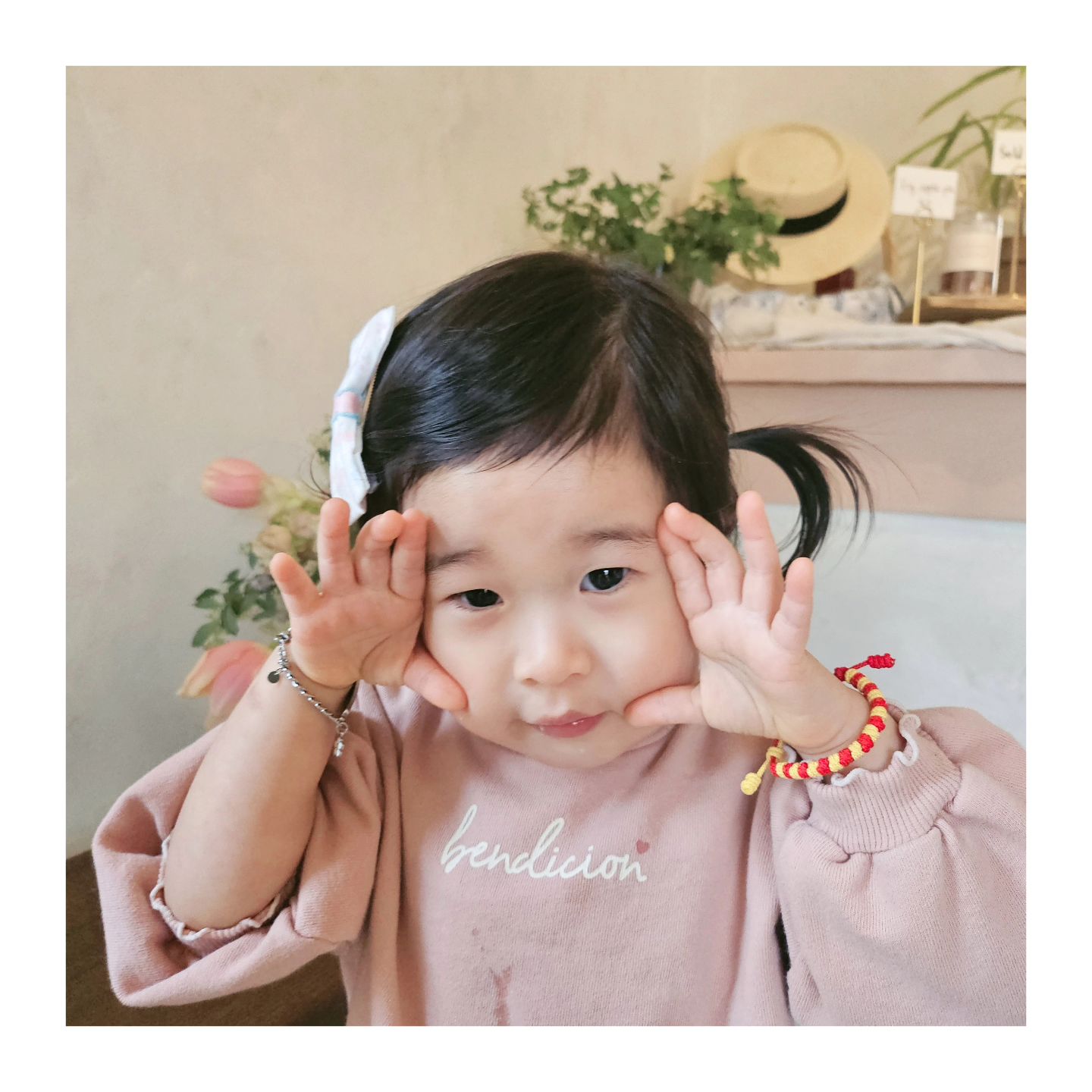 내사랑
귀염둥이

요새 까칠하지만
애교도 많아짐
♡

#29개월아기 #딸이있어서행복해