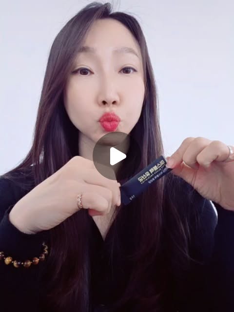#광고 
.
유산균 하나로 장 건강은 물론 새치 걱정까지 덜어준다니?
심플하게 새치 걱정 끝내는 새치케어 유산균 미스블략!

유산균 섭취로 면역력을 올려 근본적인 새치 케어 개선에 도움을 주는
국내 유일 여성 맞춤 새치 유산균이에요

모발의 색이 변하는 4050 분들이나 이른 나이부터 새치 발생하는 여성에게 강추하는 유산균!
모발도 좀 더 탄탄해진 느낌이에요

하루 한 알 간단하게 섭취하기 편한 1석 2조 제품!
알약 크기도 작아 목넘김도 편하고 챙겨 먹기도 좋아요
.
.
#미스블랙 #새치영양제 #멜라밸런스 #모발영양제